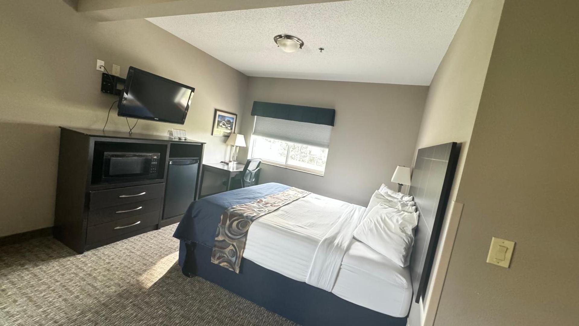 Garner INN & Suites photo 3