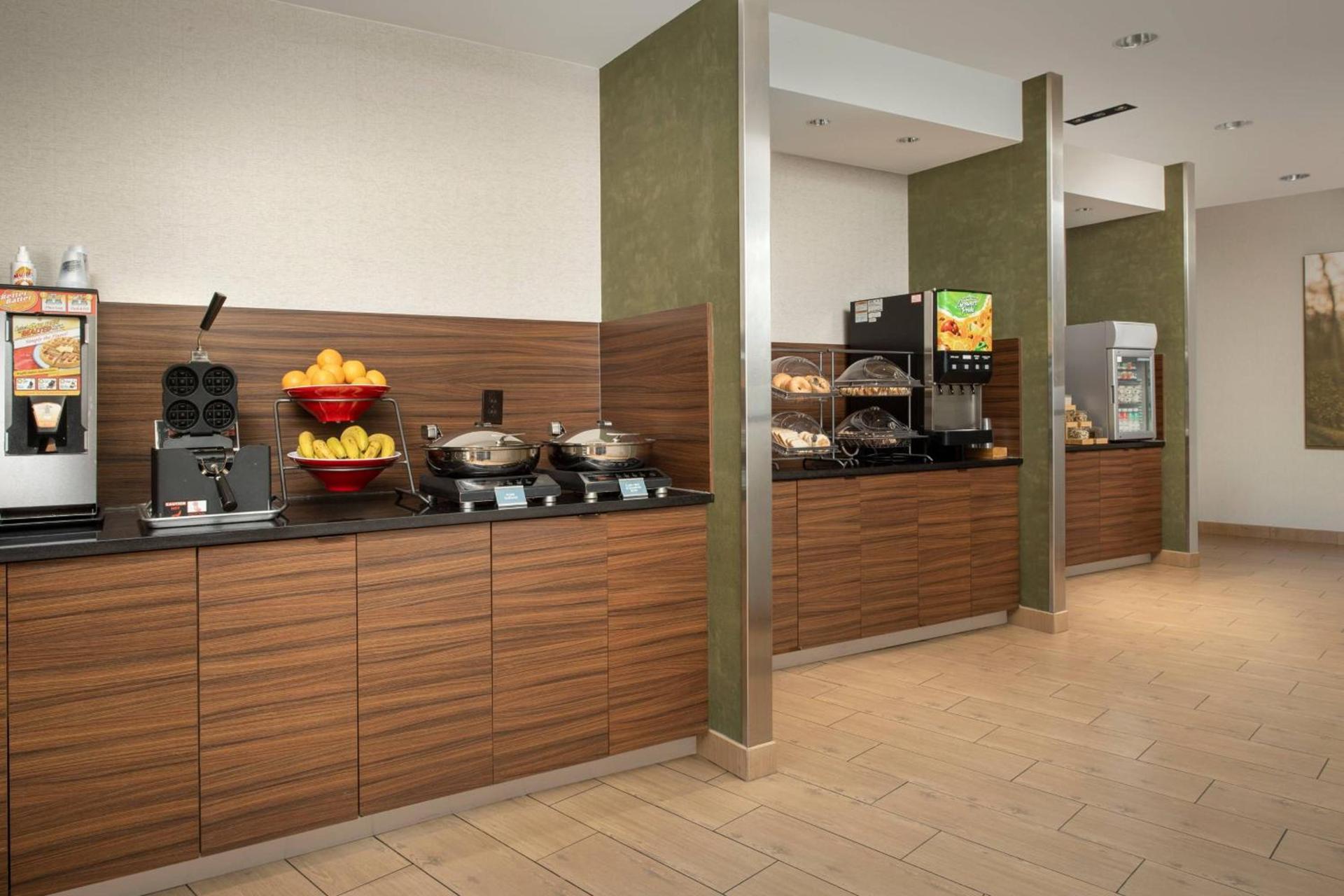 Fairfield Inn & Suites Baltimore BWI Airport photo 18