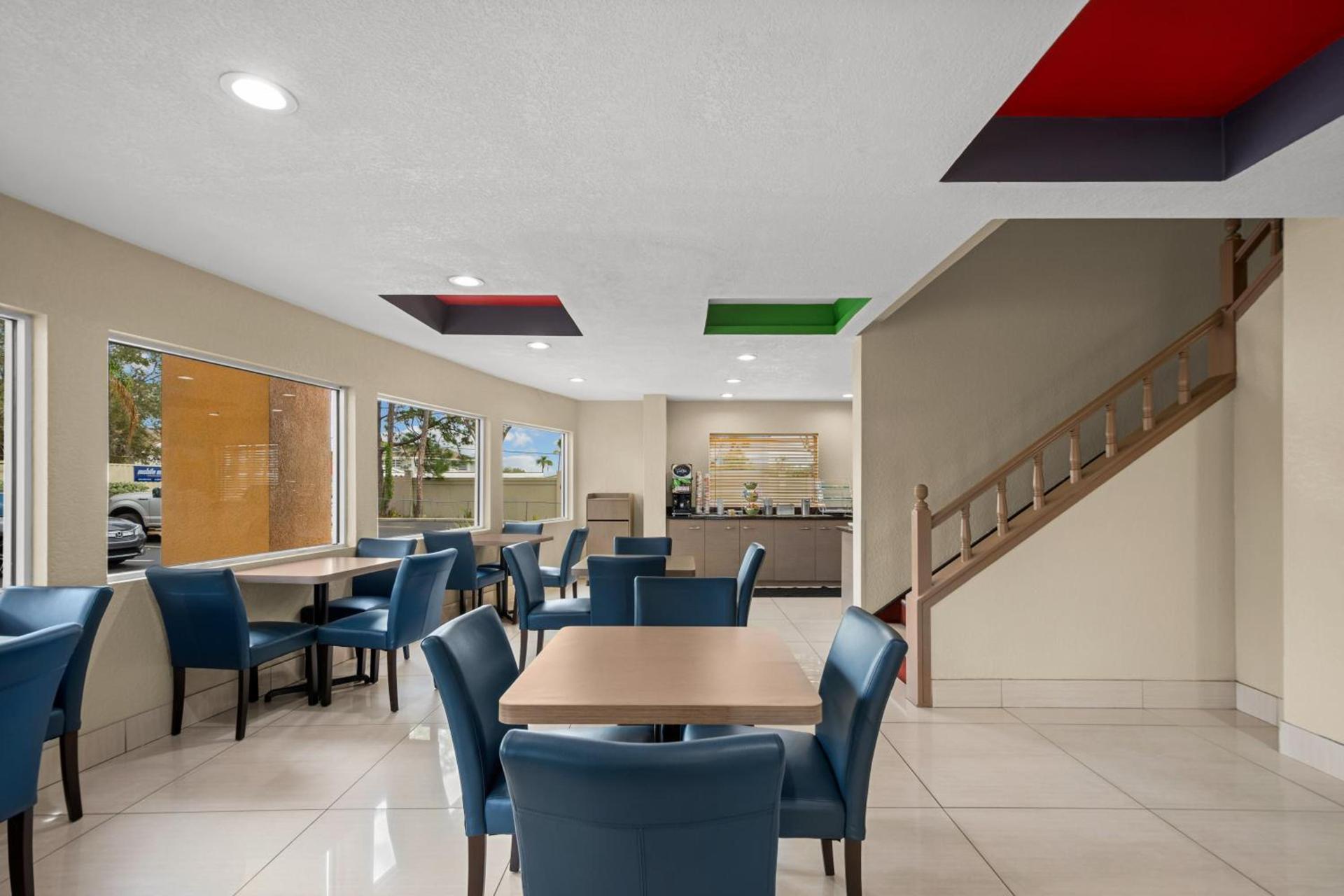Quality Inn Sarasota I-75 photo 2