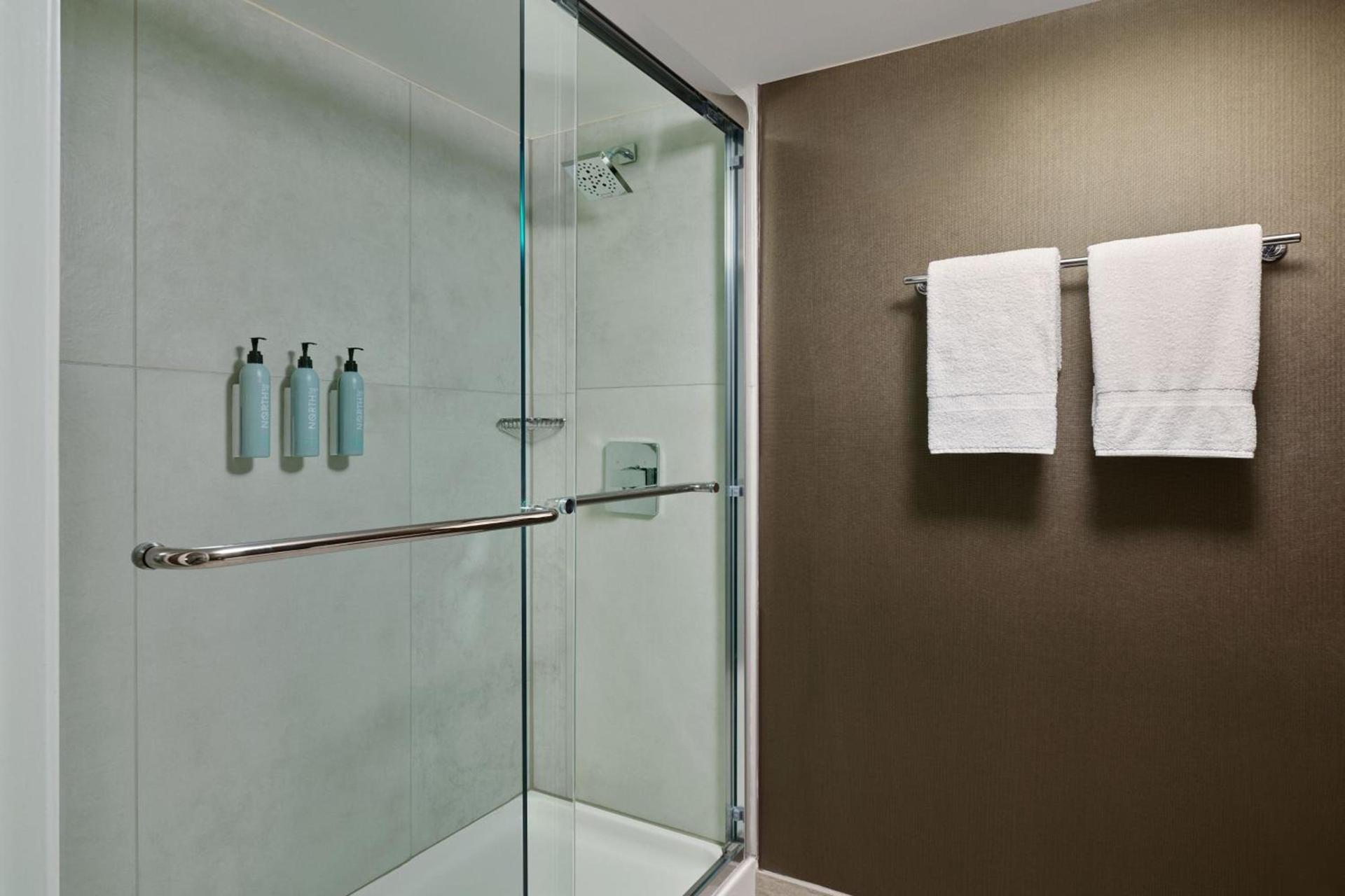 Courtyard by Marriott Los Angeles Pasadena Old Town photo 29