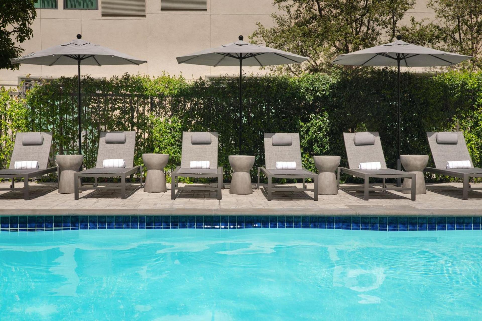 Courtyard by Marriott Los Angeles Pasadena Old Town photo 56