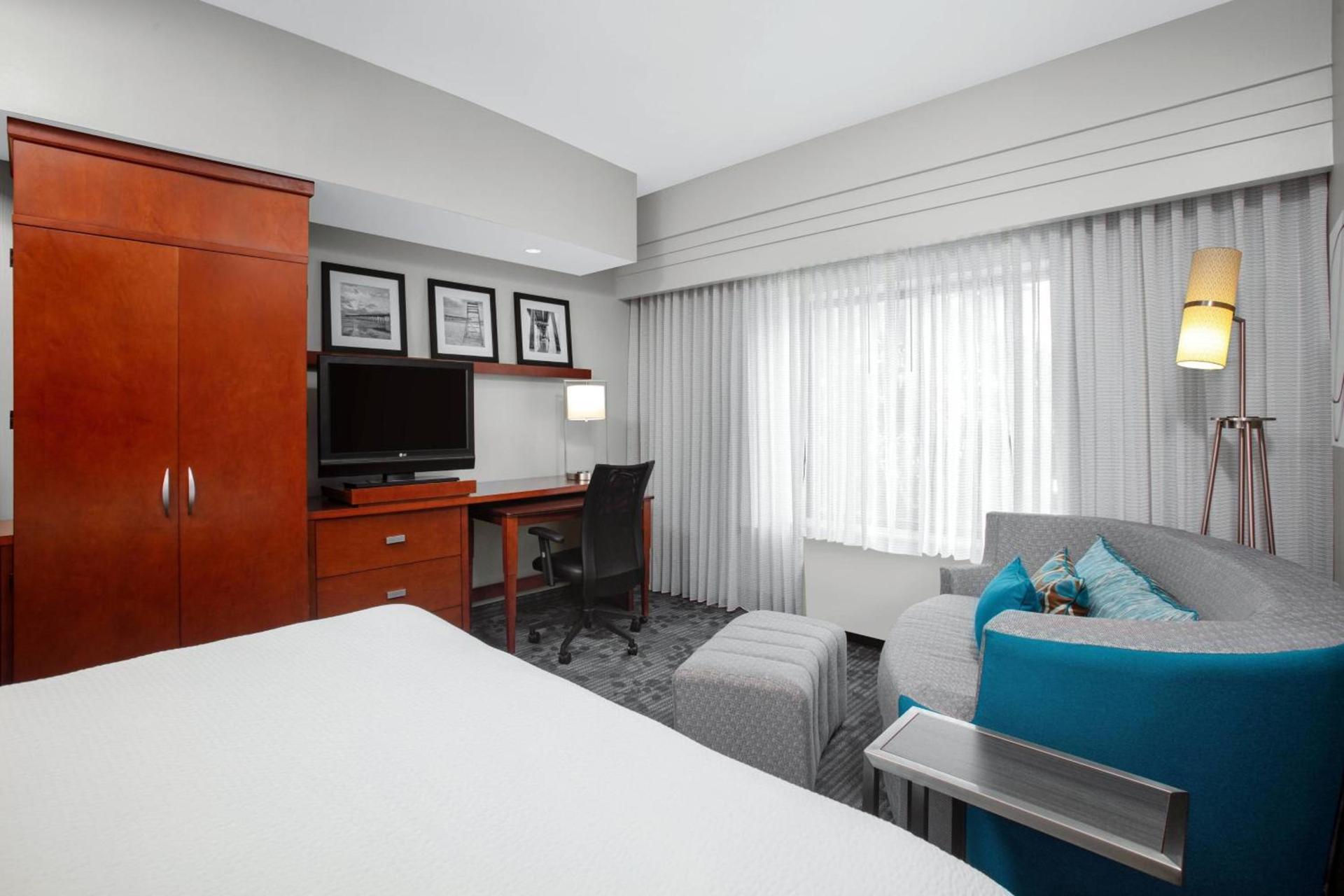 Courtyard by Marriott Jacksonville I-295/East Beltway photo 9