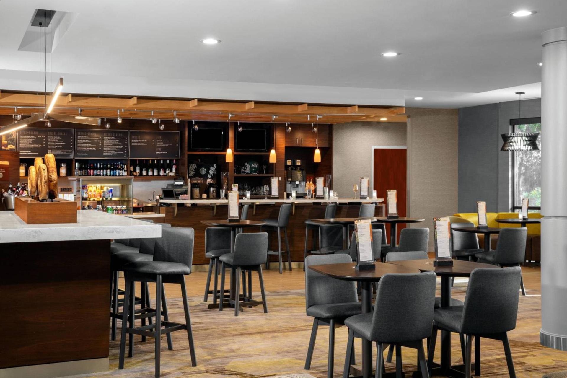 Courtyard by Marriott Jacksonville I-295/East Beltway photo 23