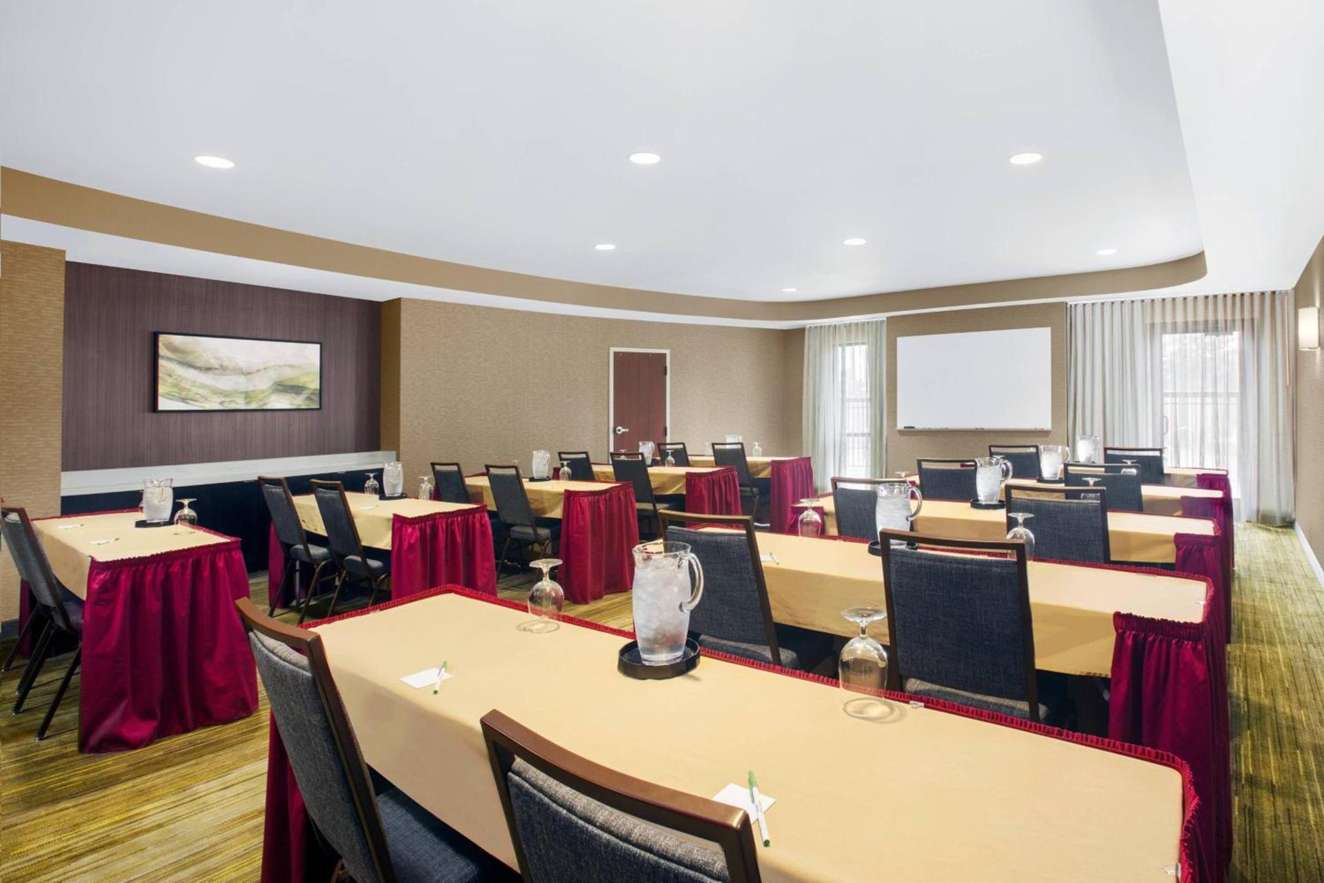 Courtyard by Marriott Jacksonville I-295/East Beltway photo 34