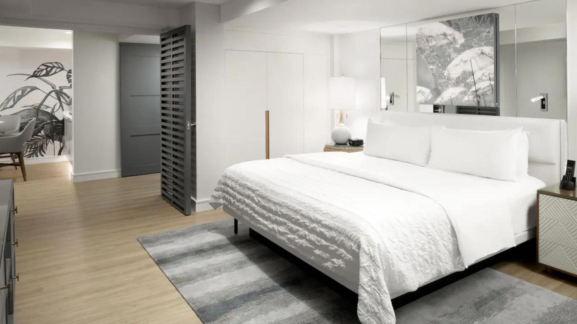 Hyatt Centric Delfina Santa Monica photo 72