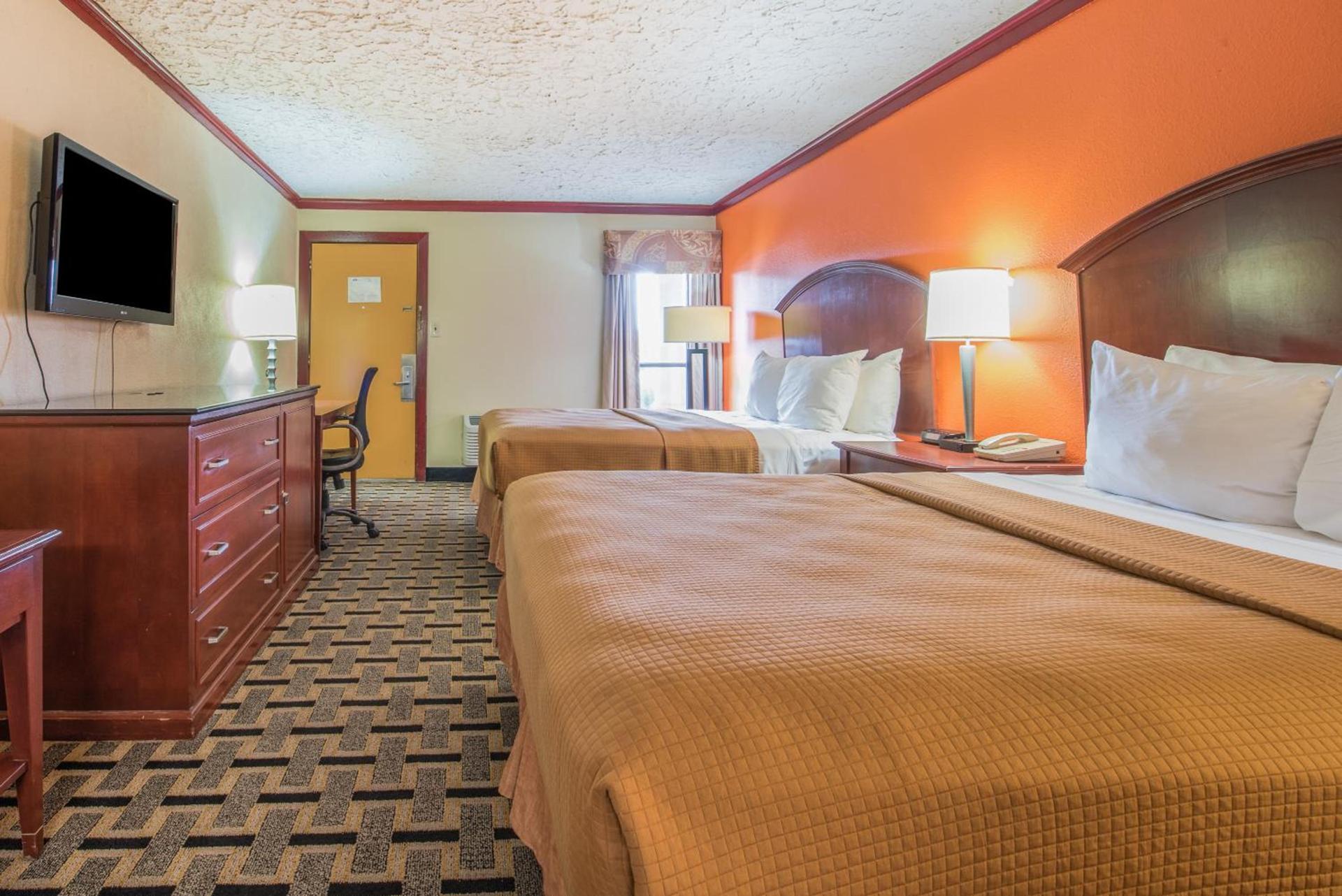 Howard Johnson by Wyndham San Marcos photo 51