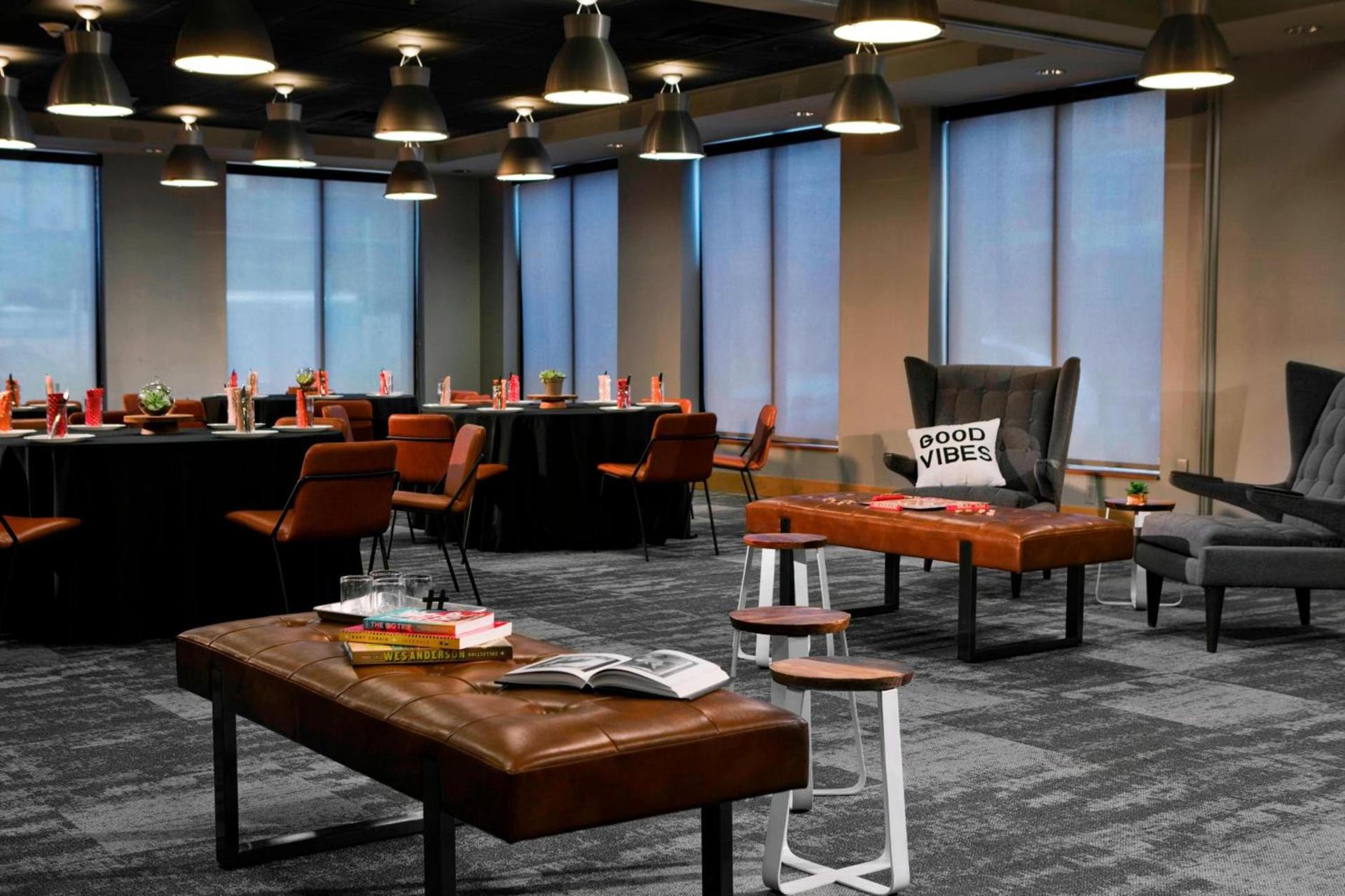 MOXY Phoenix Tempe/ASU Area photo 46