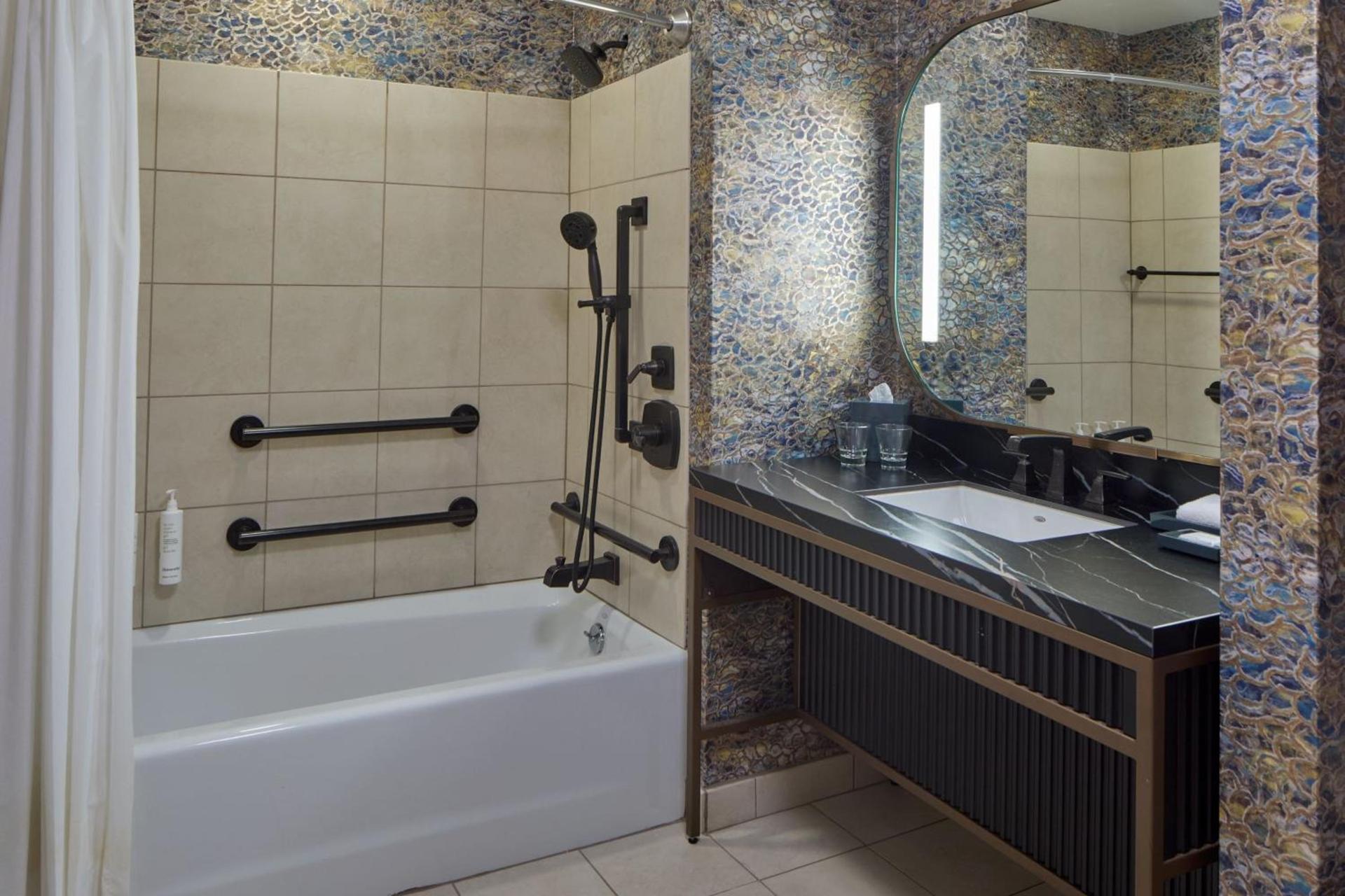 Renaissance Shoals Resort & Spa photo 38