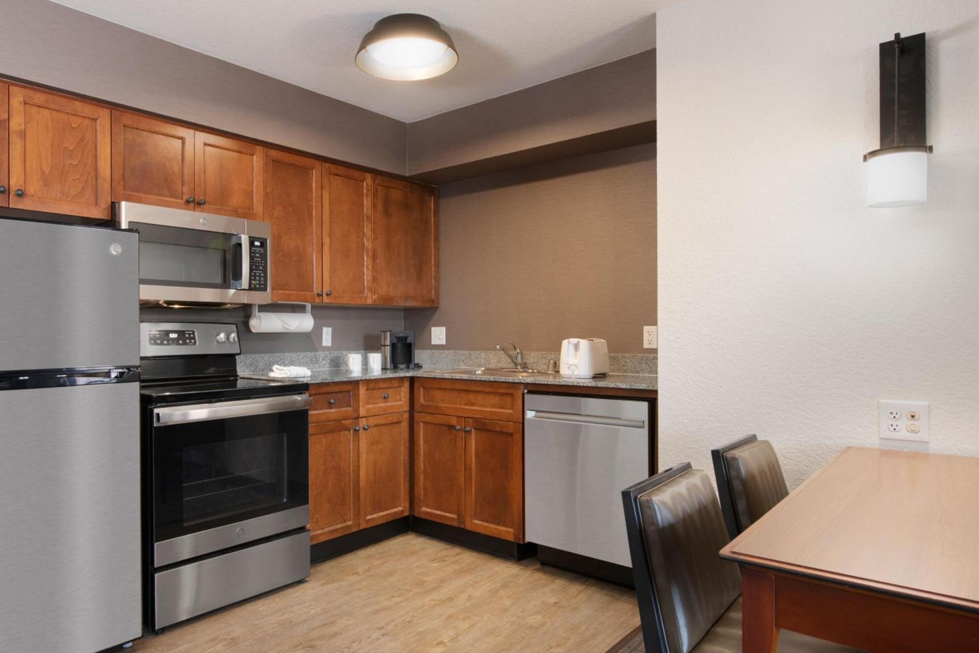 Residence Inn by Marriott Rogers photo 6