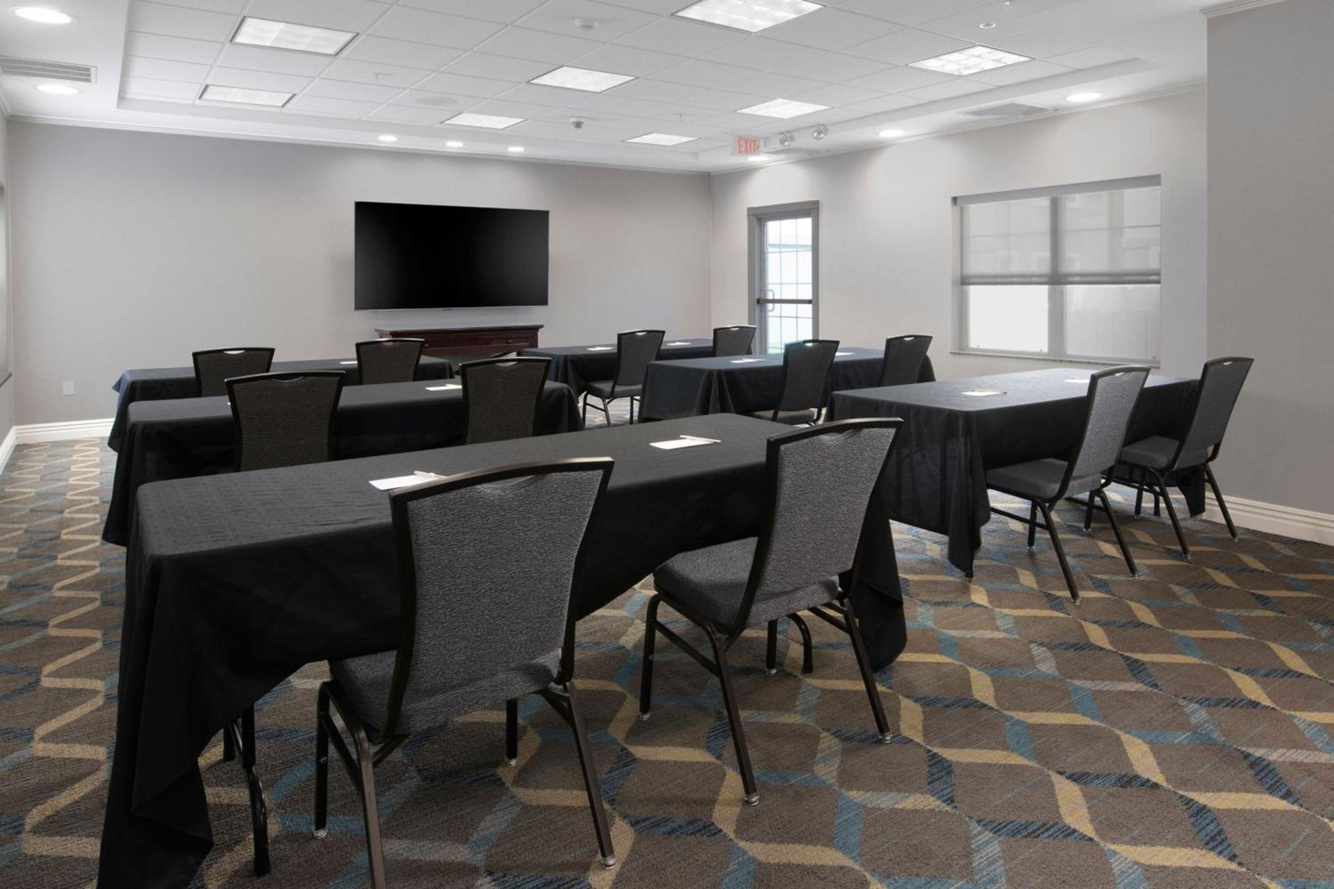 Residence Inn by Marriott Rogers photo 14
