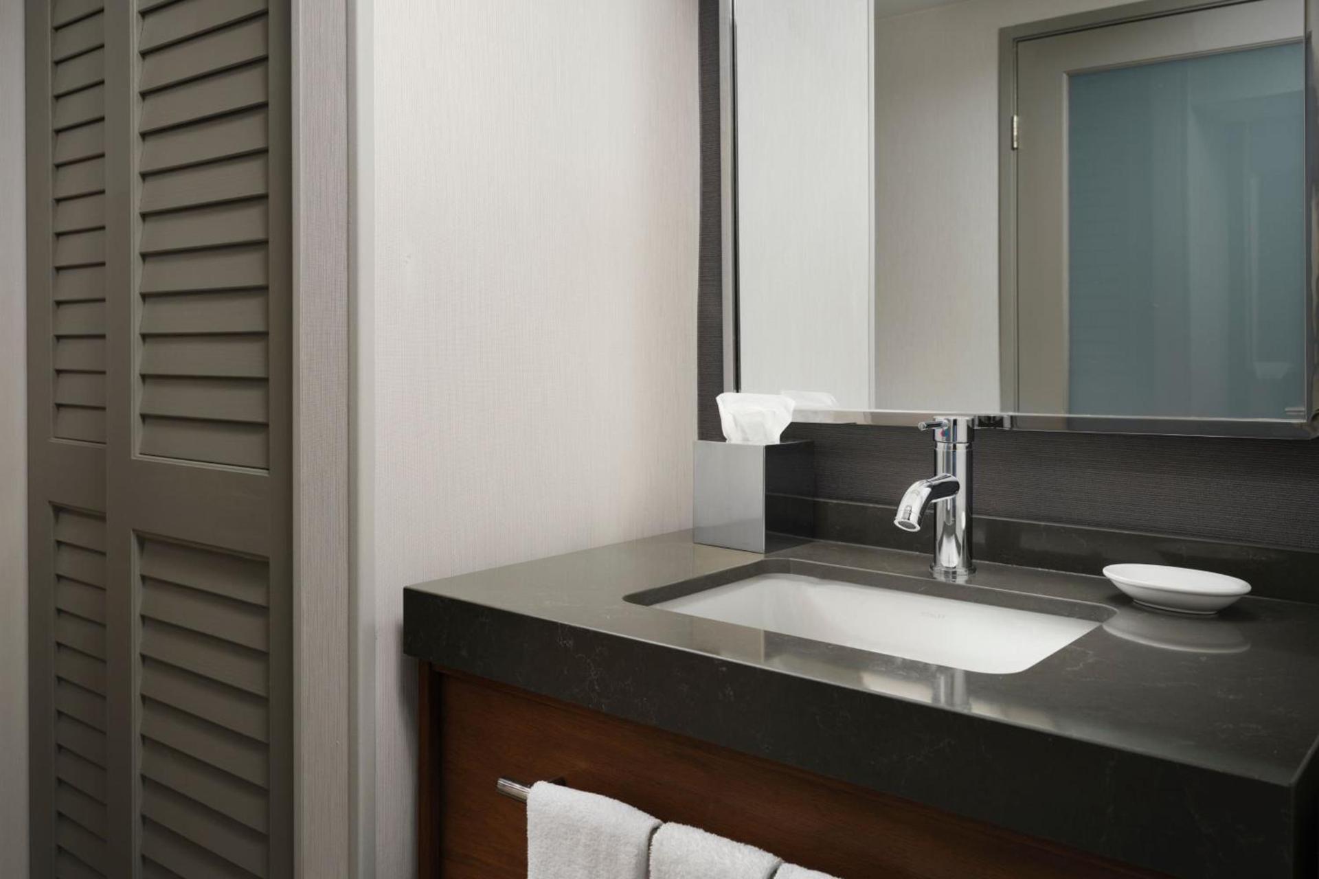 Courtyard by Marriott Santa Rosa photo 11