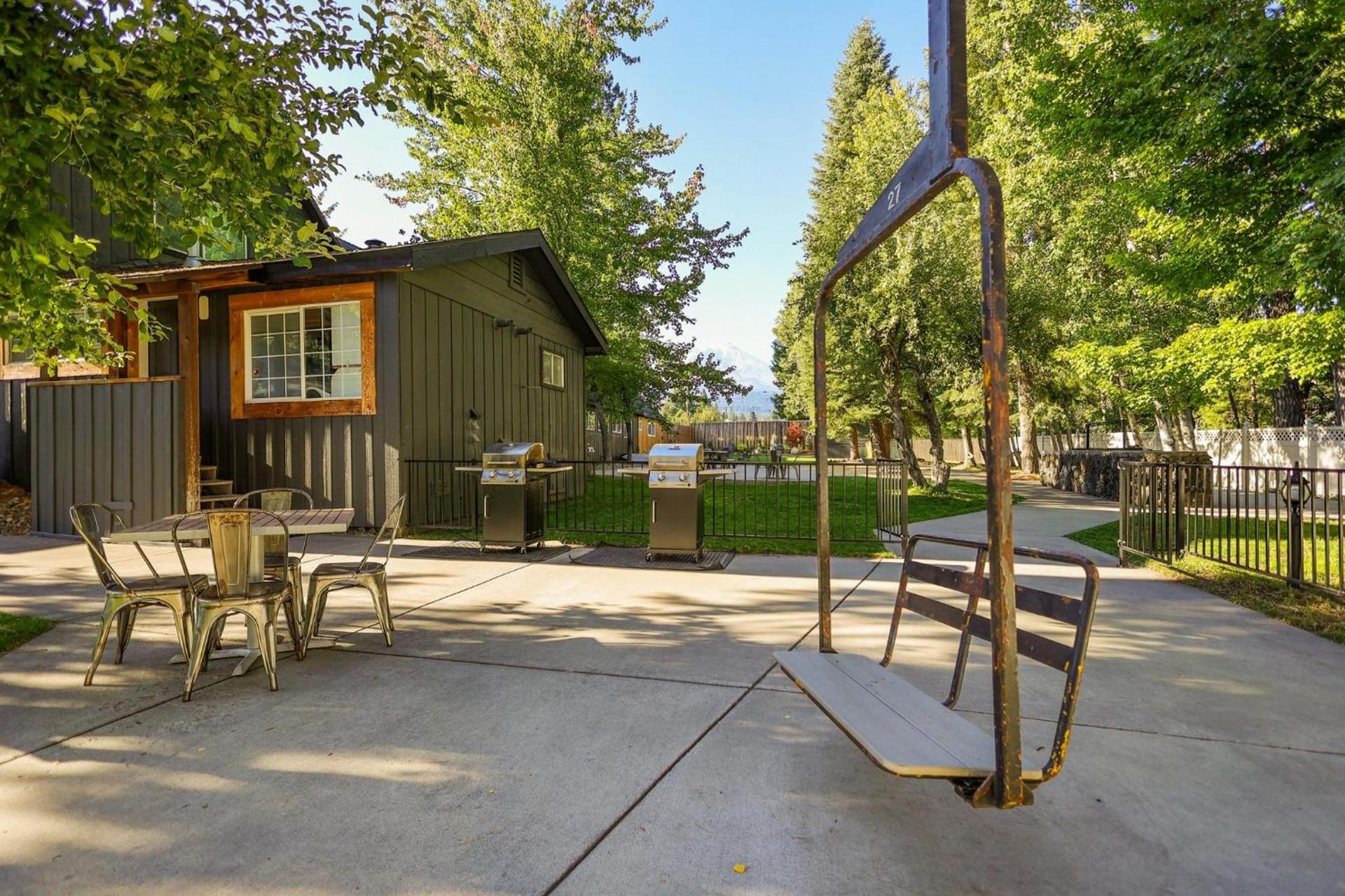 Shasta View Lodge photo 5