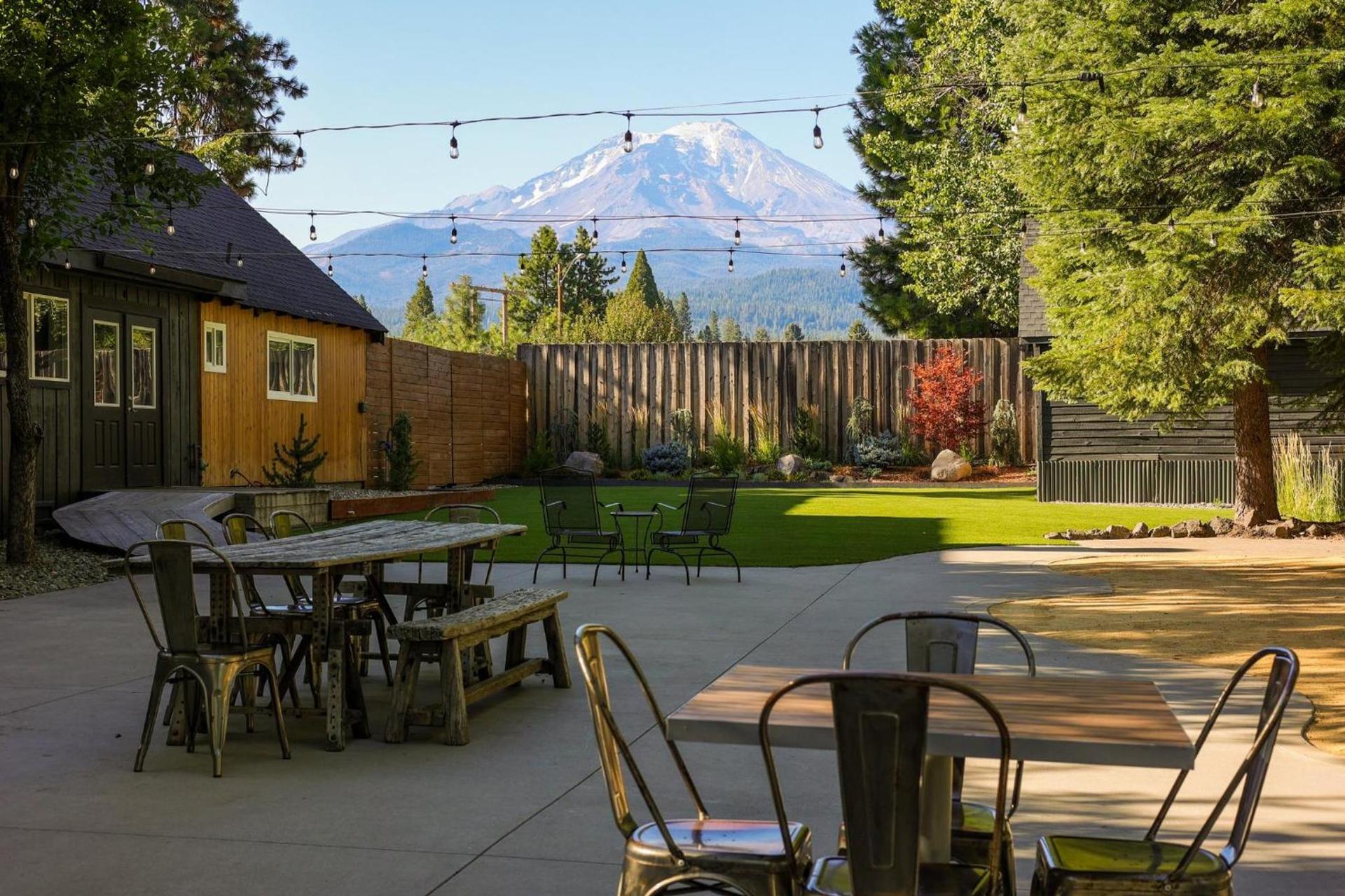 Shasta View Lodge photo 39