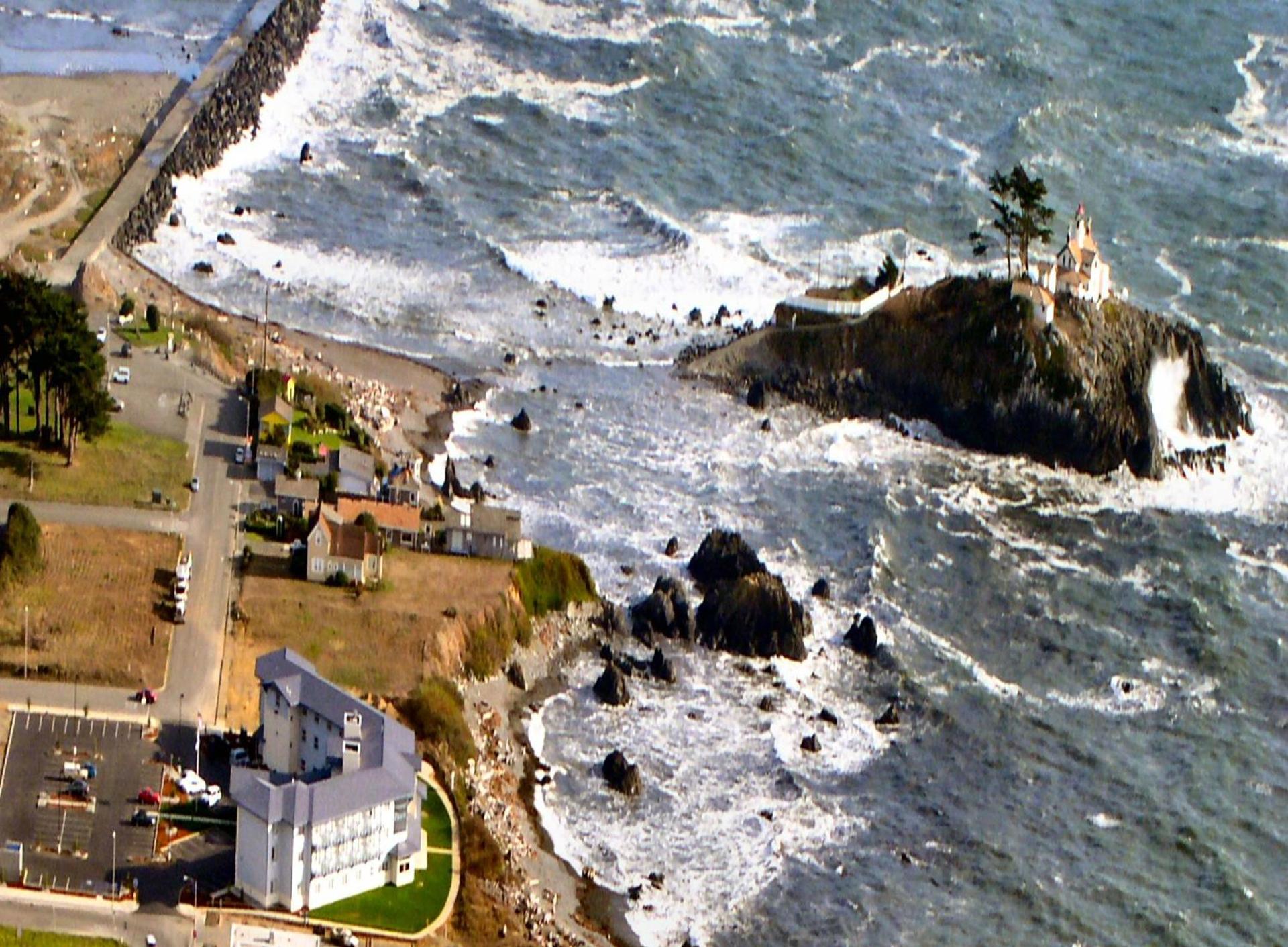 Oceanfront Lodge photo 31