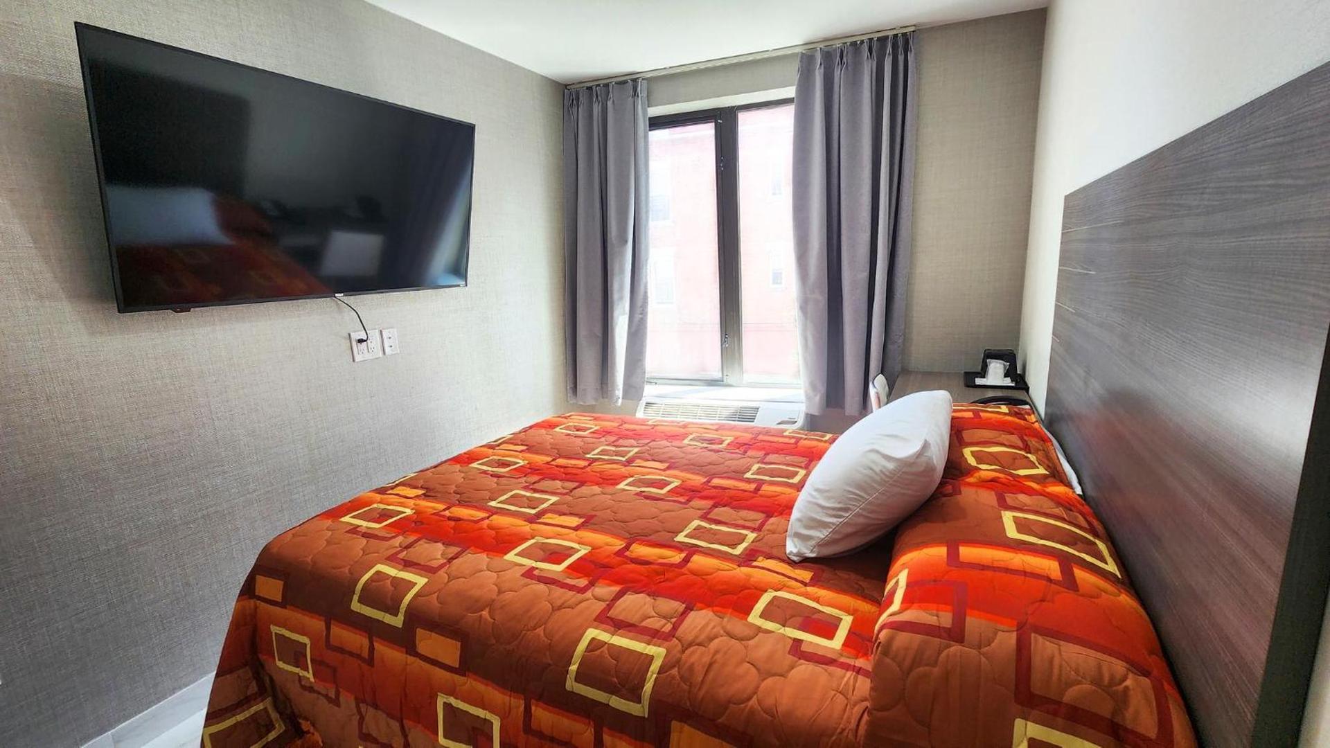 Hotel Fuego Bronx BRAND NEW photo 3