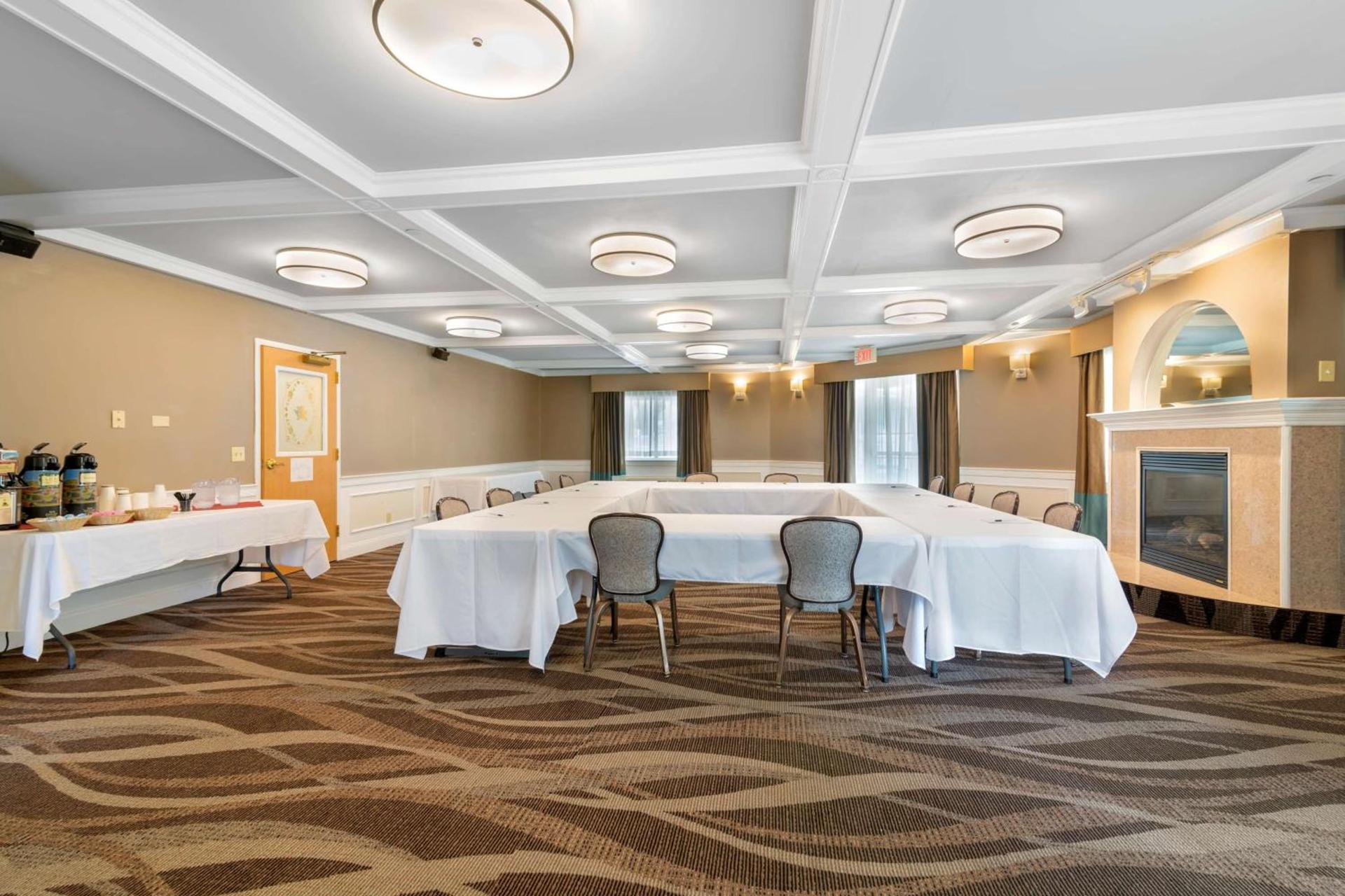 Best Western PLUS Executive Court Inn & Conference Center photo 6