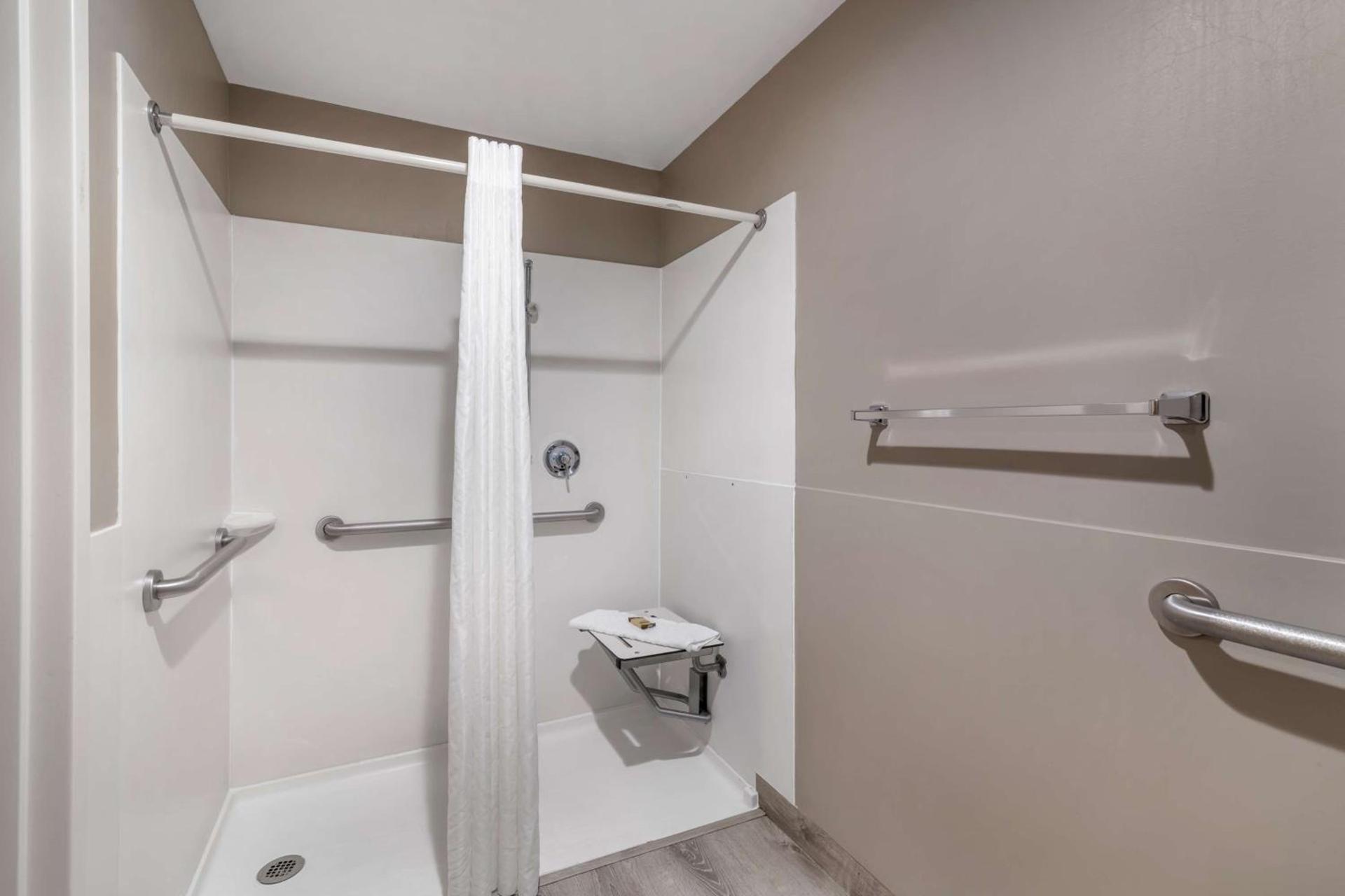 Best Western PLUS Executive Court Inn & Conference Center photo 57