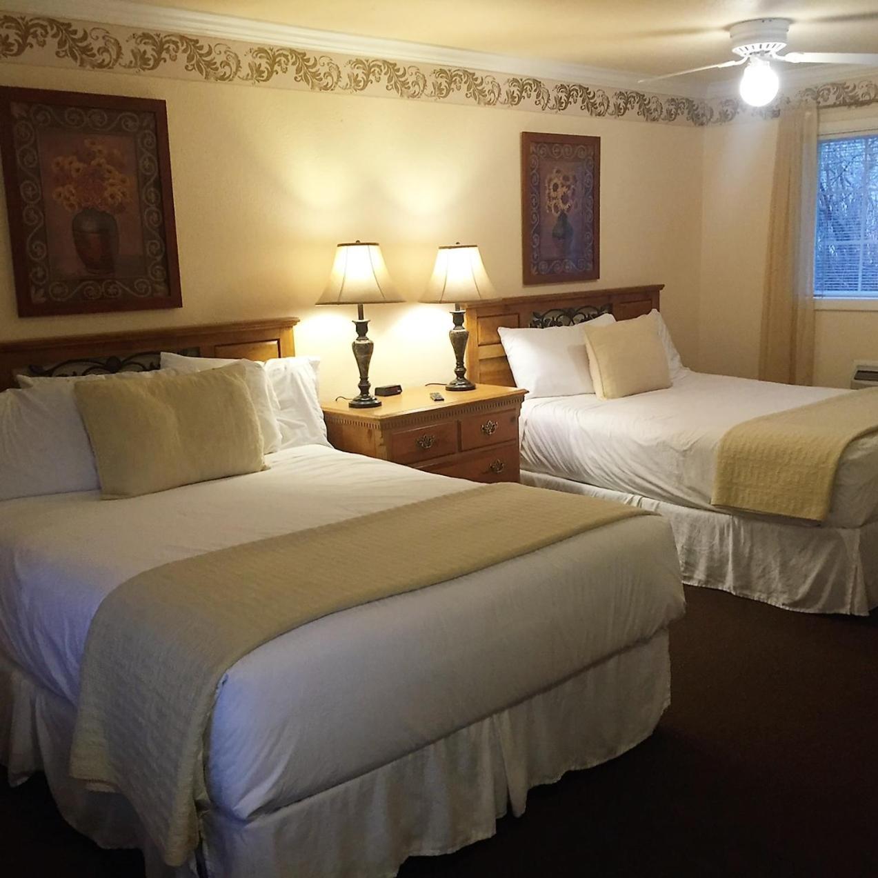 Strawberry Valley Inn photo 19