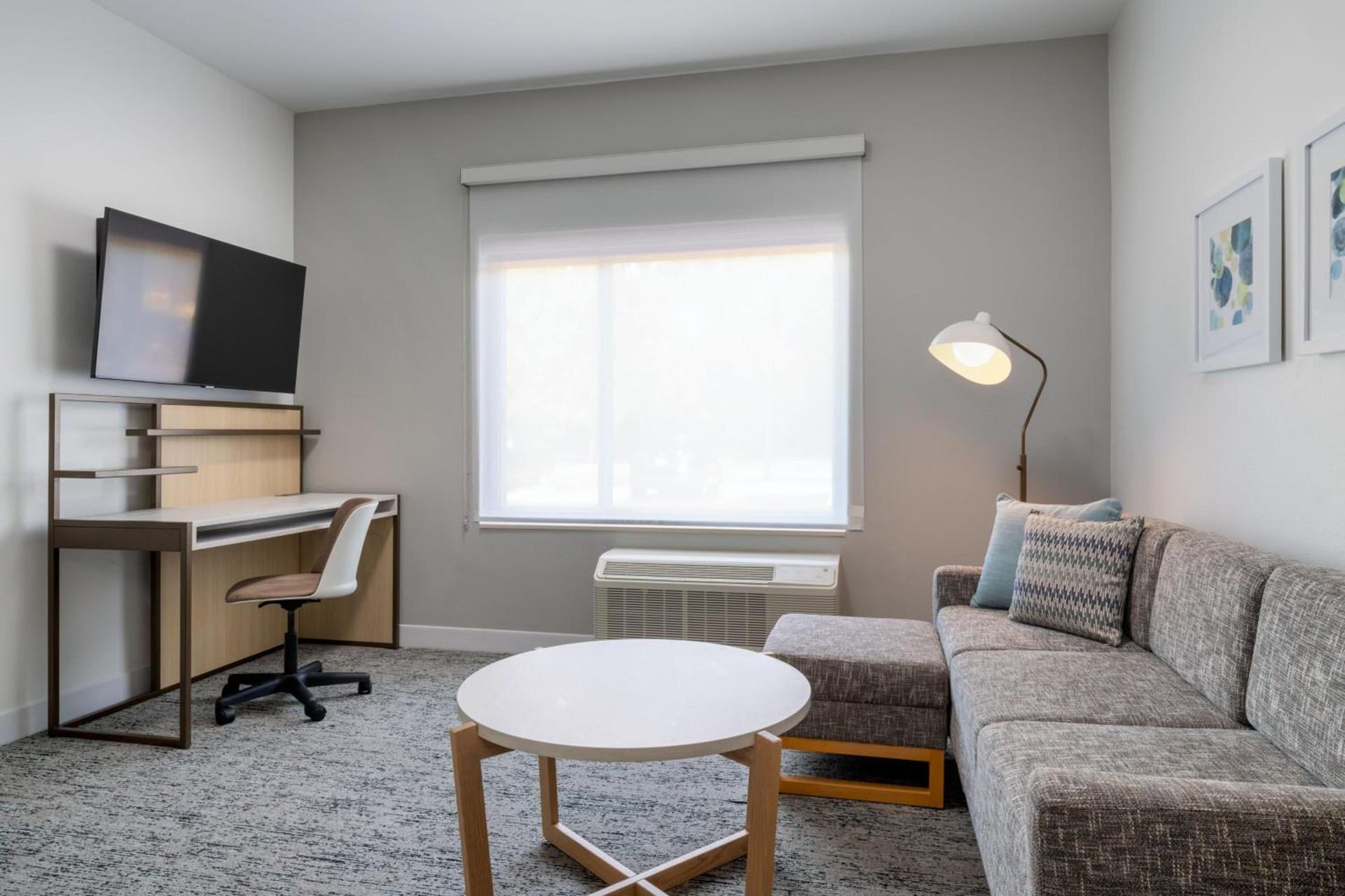 TownePlace Suites by Marriott Brunswick photo 8
