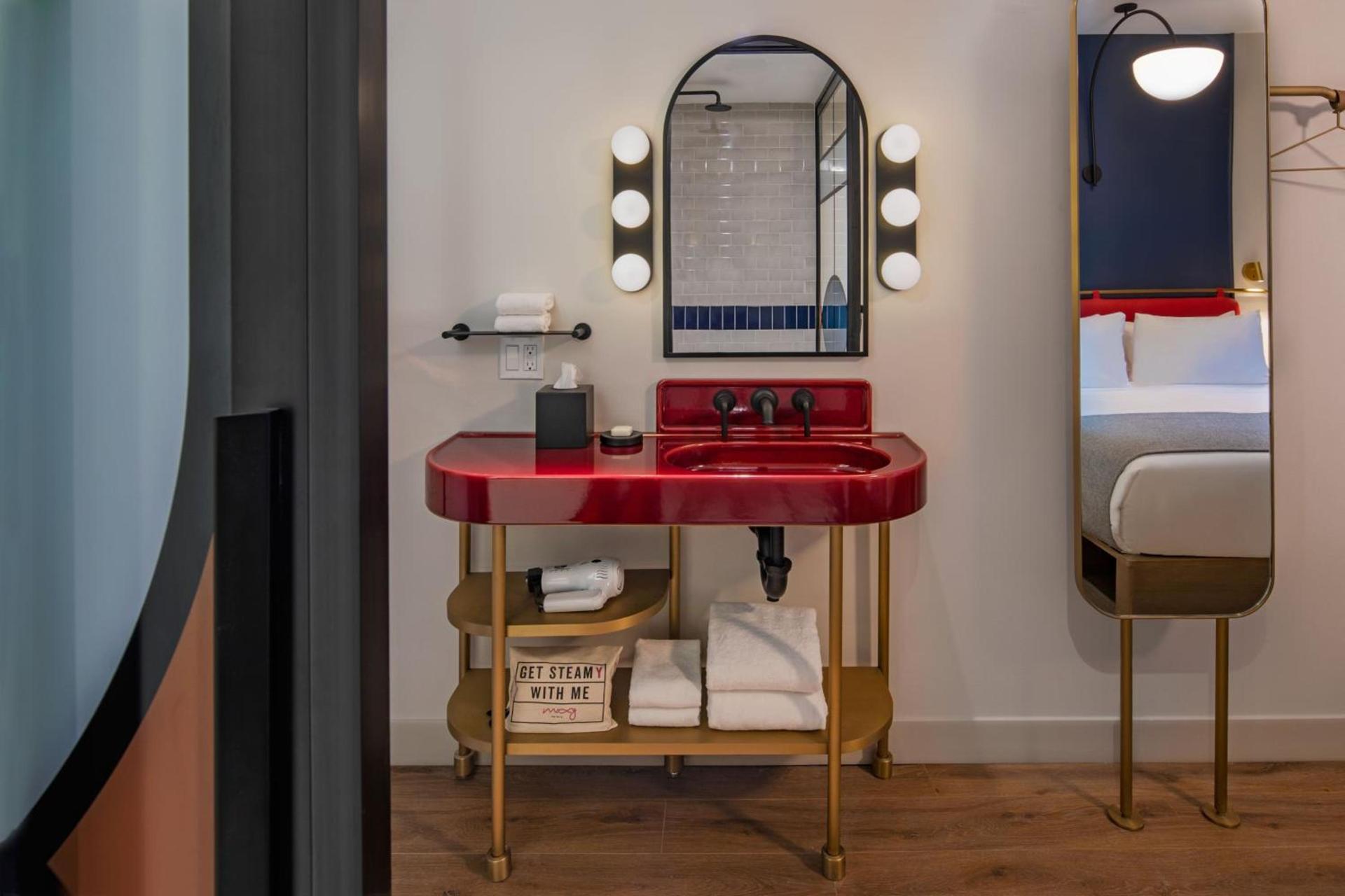Moxy NYC Lower East Side photo 33