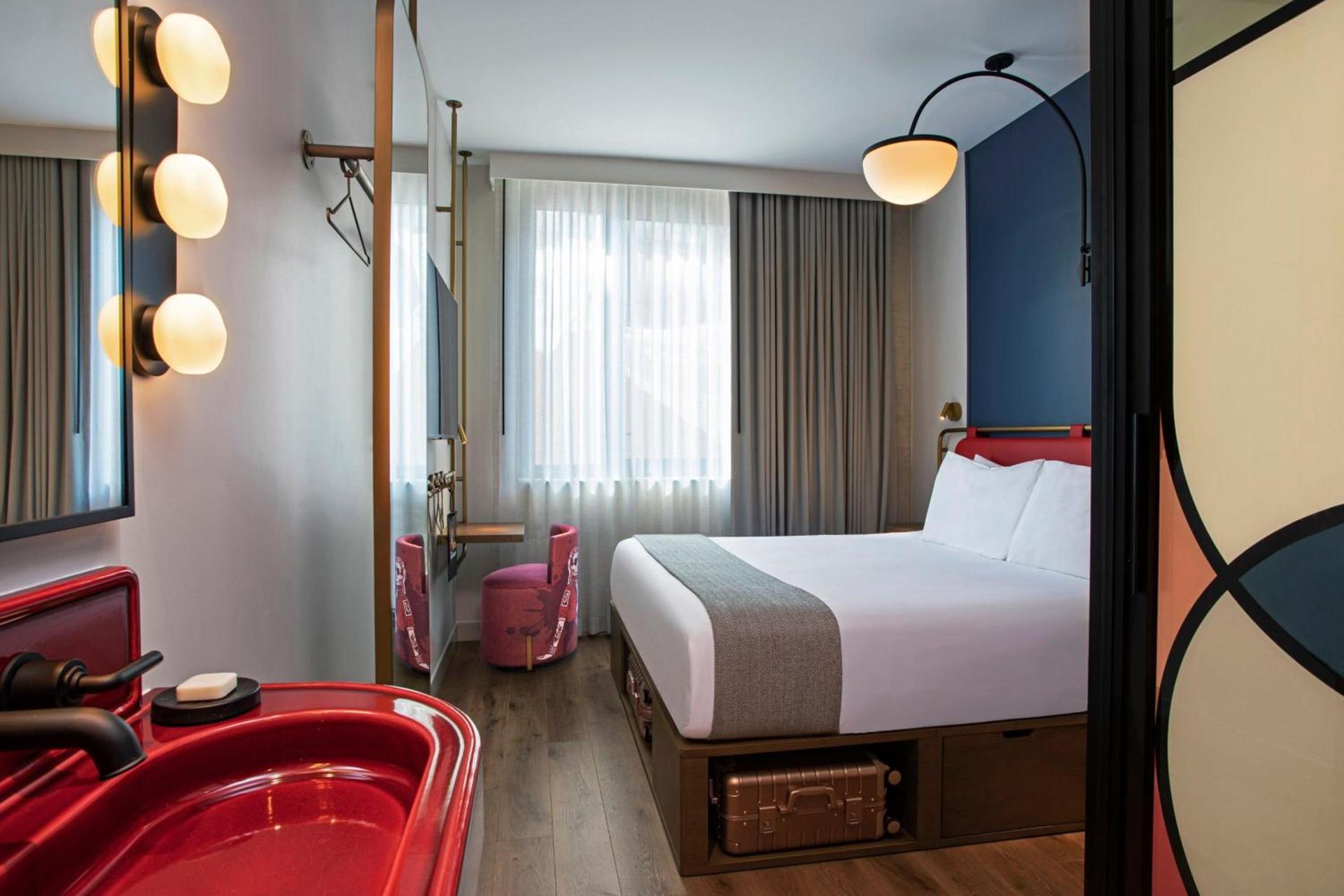 Moxy NYC Lower East Side photo 14