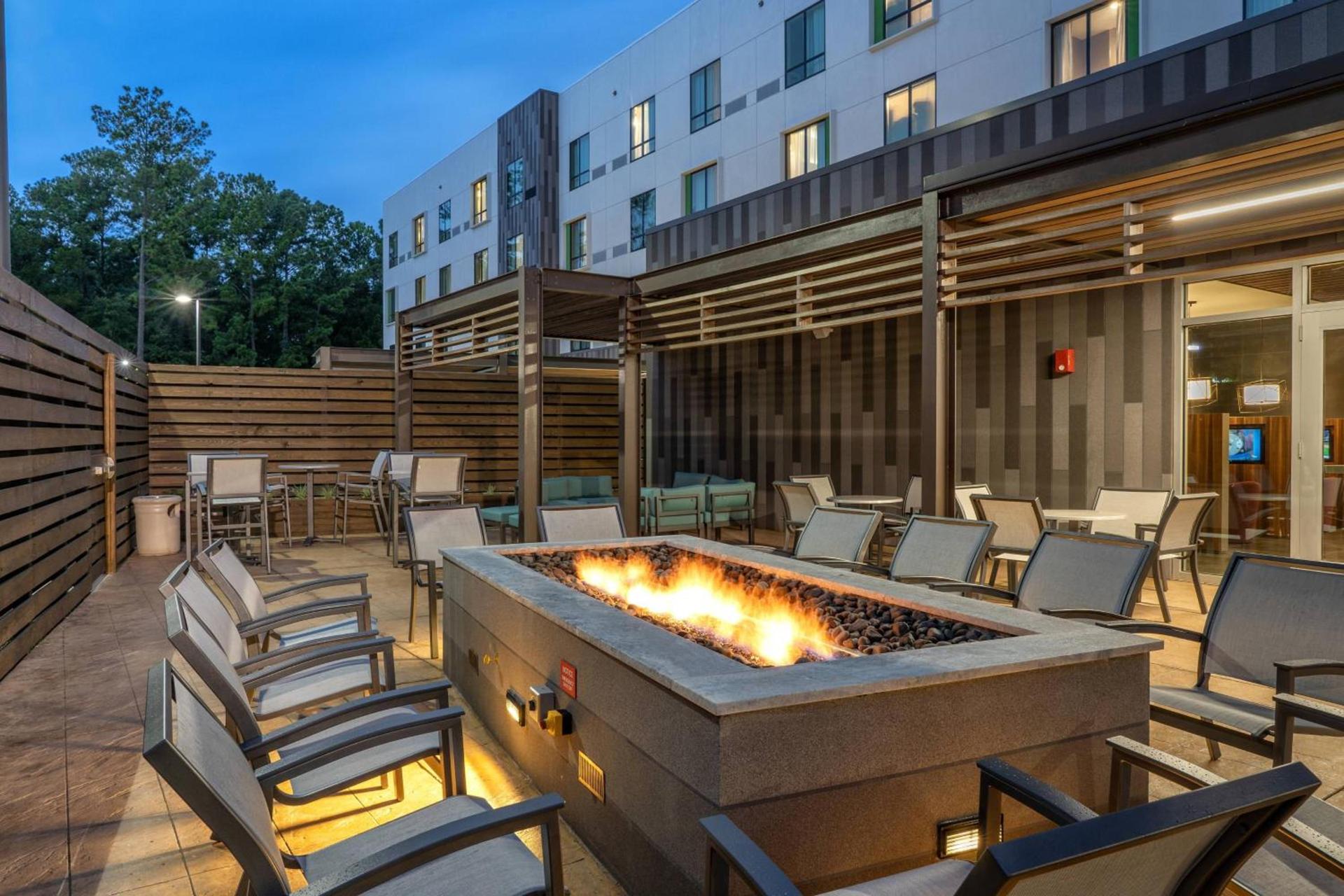 Courtyard by Marriott Charleston-North Charleston photo 17