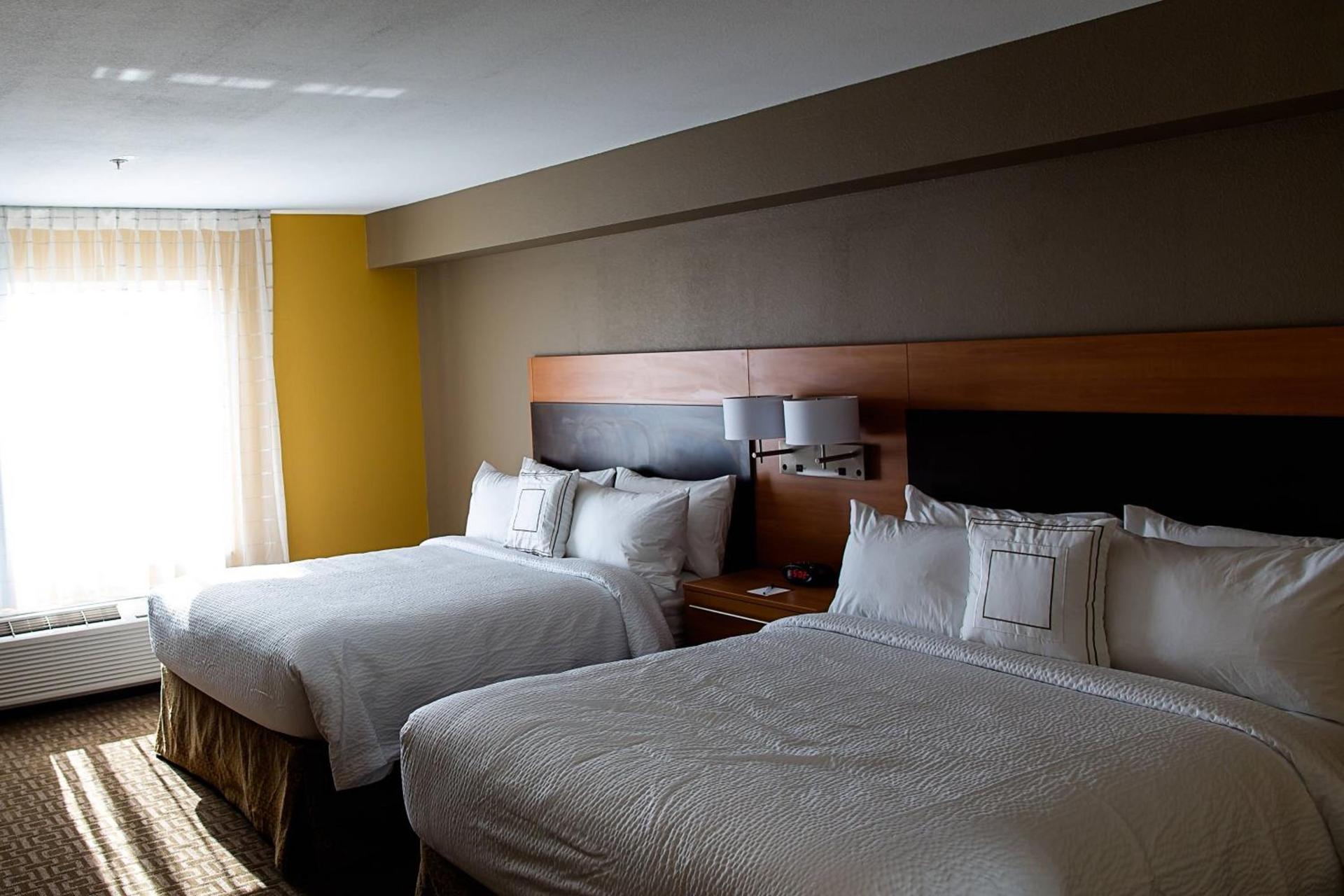 TownePlace Suites by Marriott Lancaster photo 7