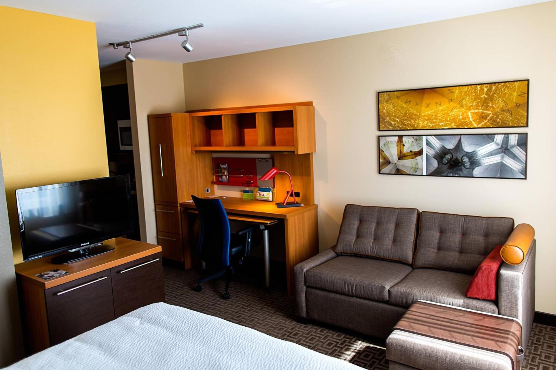 TownePlace Suites by Marriott Lancaster photo 10