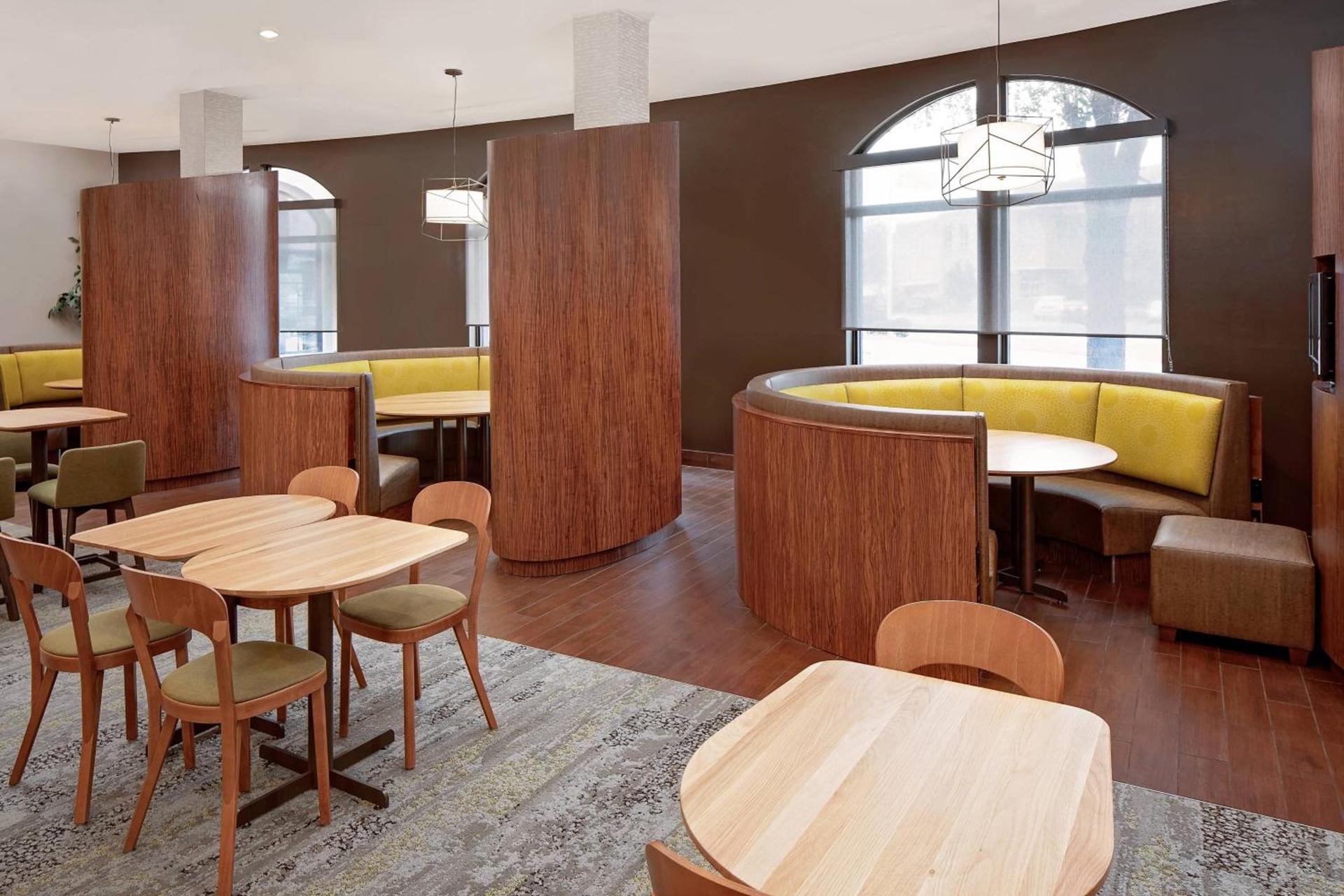 Courtyard by Marriott Houma photo 15