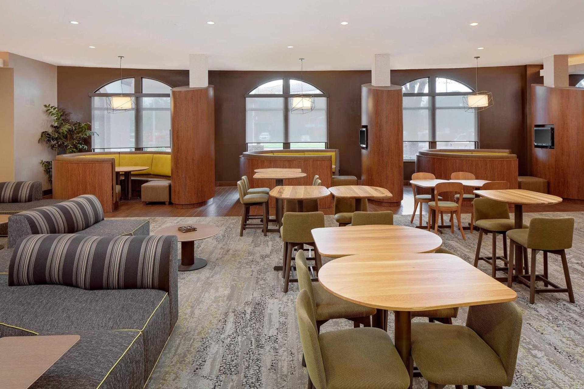 Courtyard by Marriott Houma photo 23
