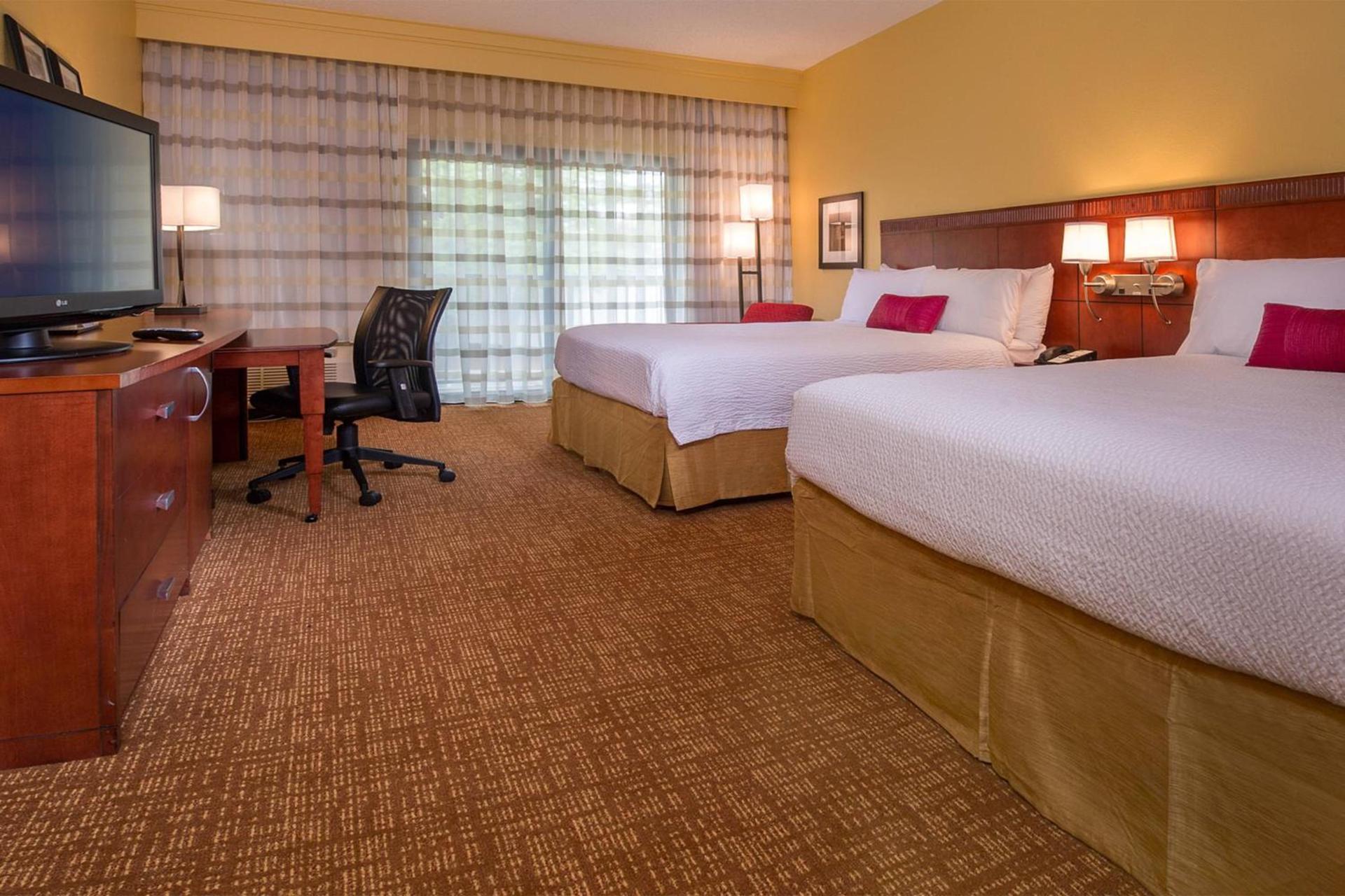 Courtyard by Marriott Richmond West photo 6