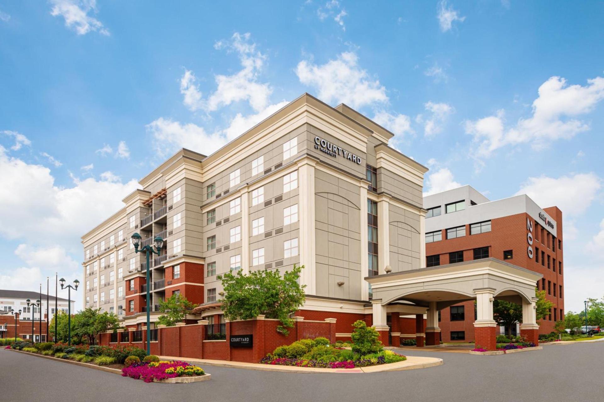 Courtyard Reading Wyomissing — hotel in Reading