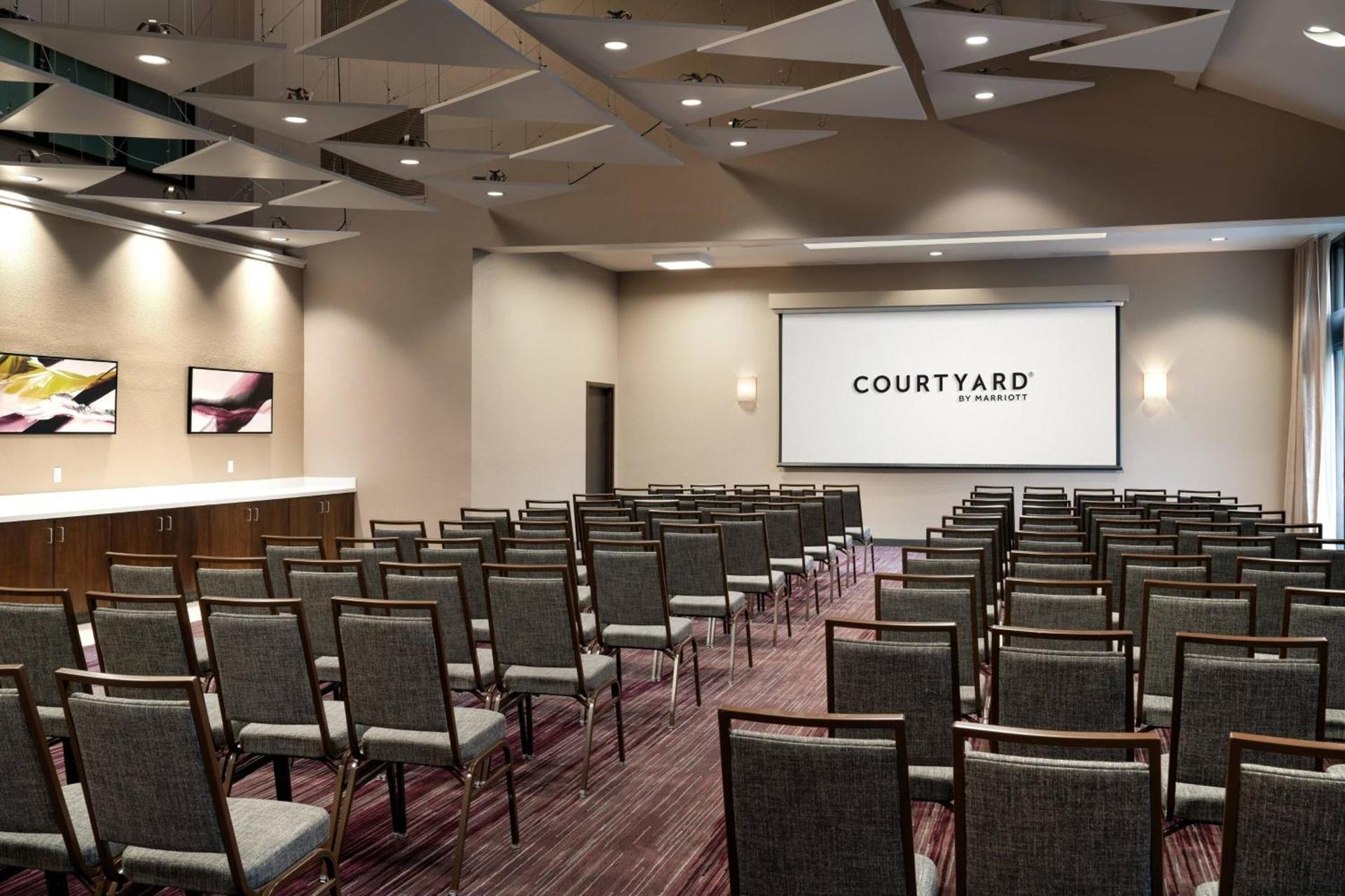 Courtyard by Marriott San Francisco Airport photo 32