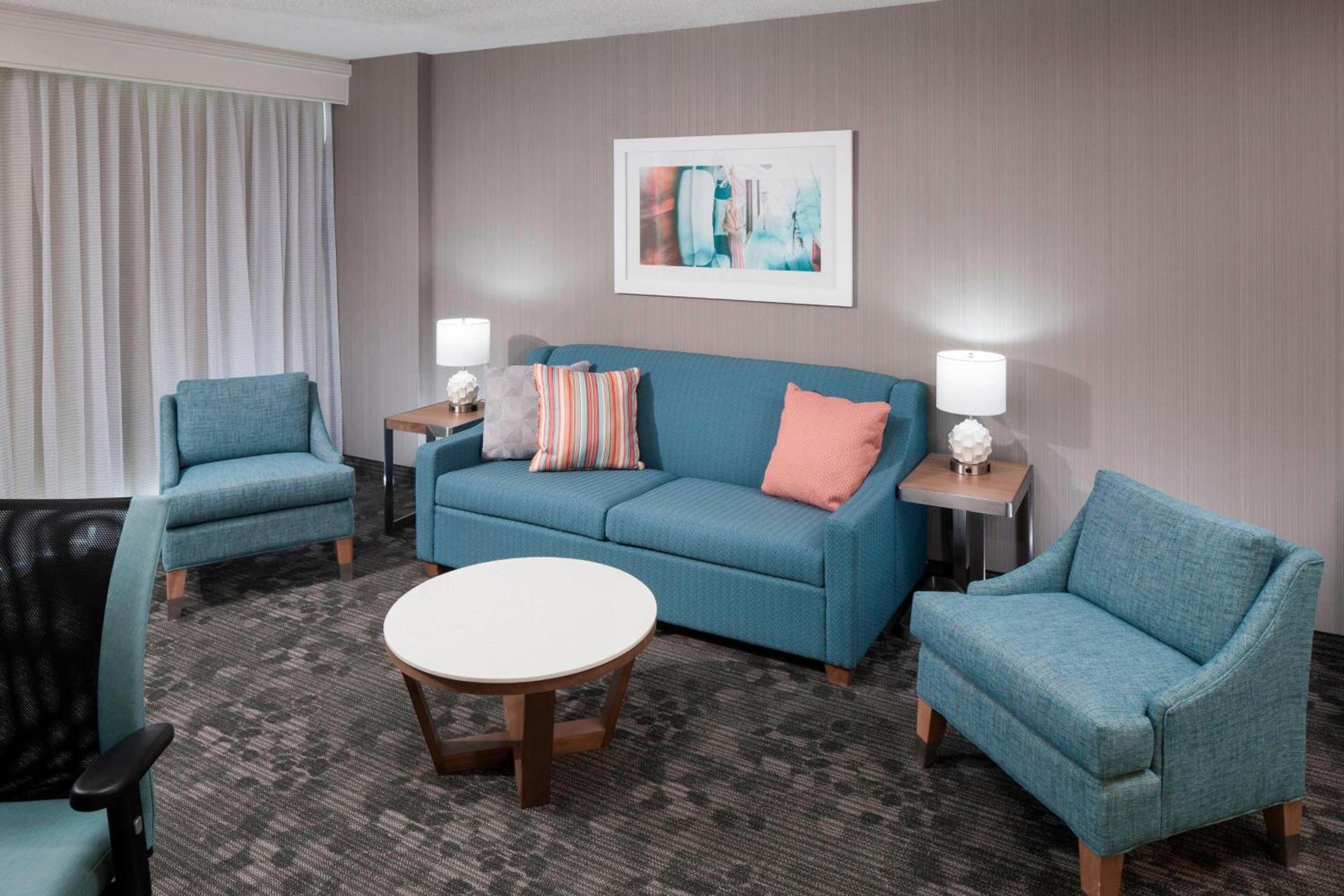 Courtyard by Marriott Virginia Beach Oceanfront-South photo 13