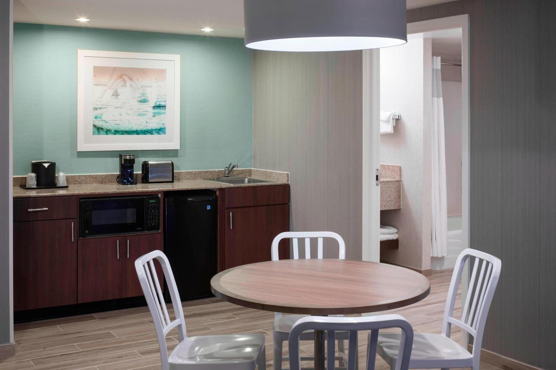 Courtyard by Marriott Virginia Beach Oceanfront-South photo 18