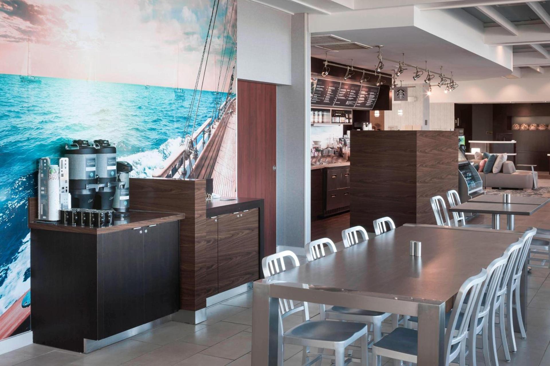 Courtyard by Marriott Virginia Beach Oceanfront-South photo 34