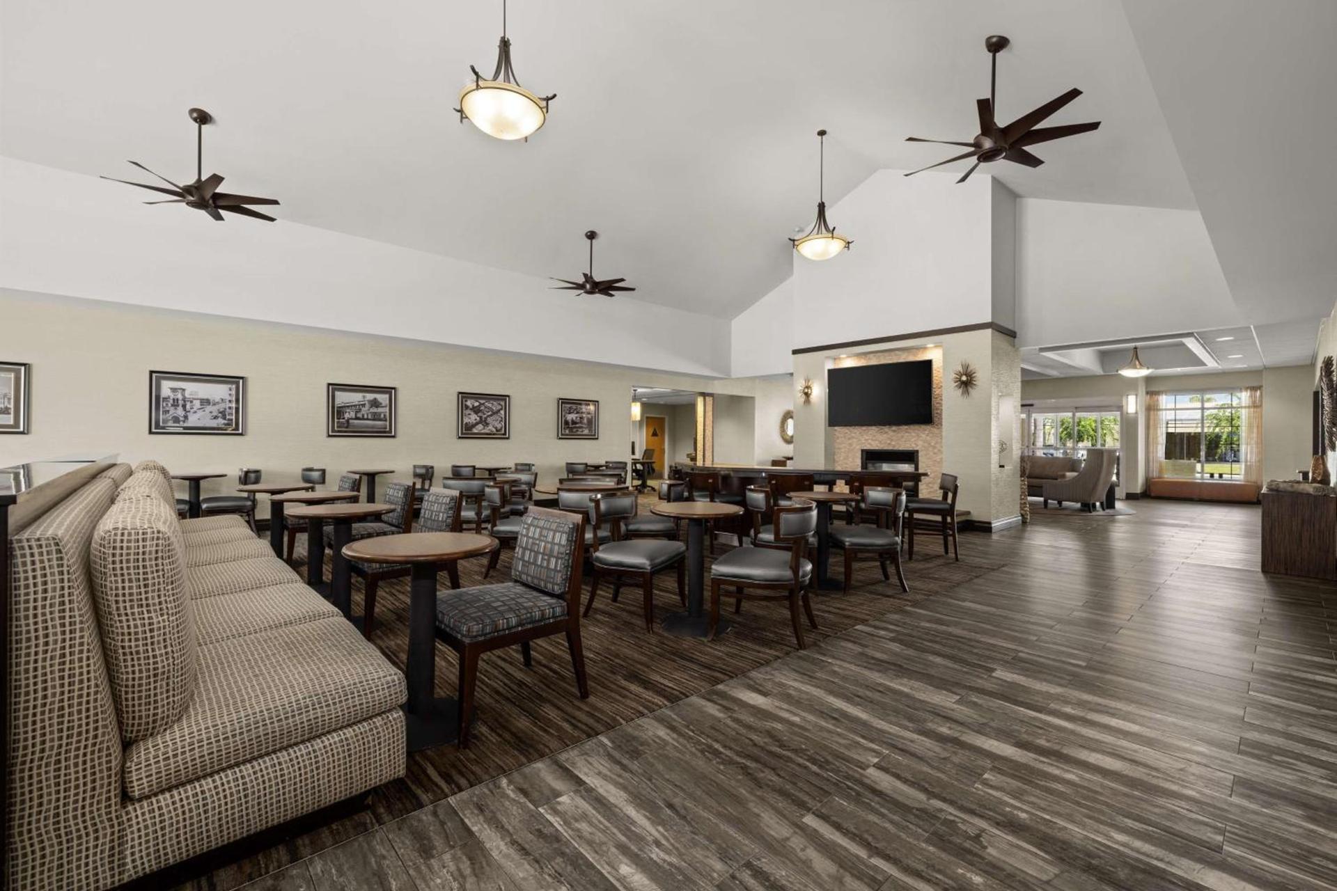 Homewood Suites Bakersfield photo 20