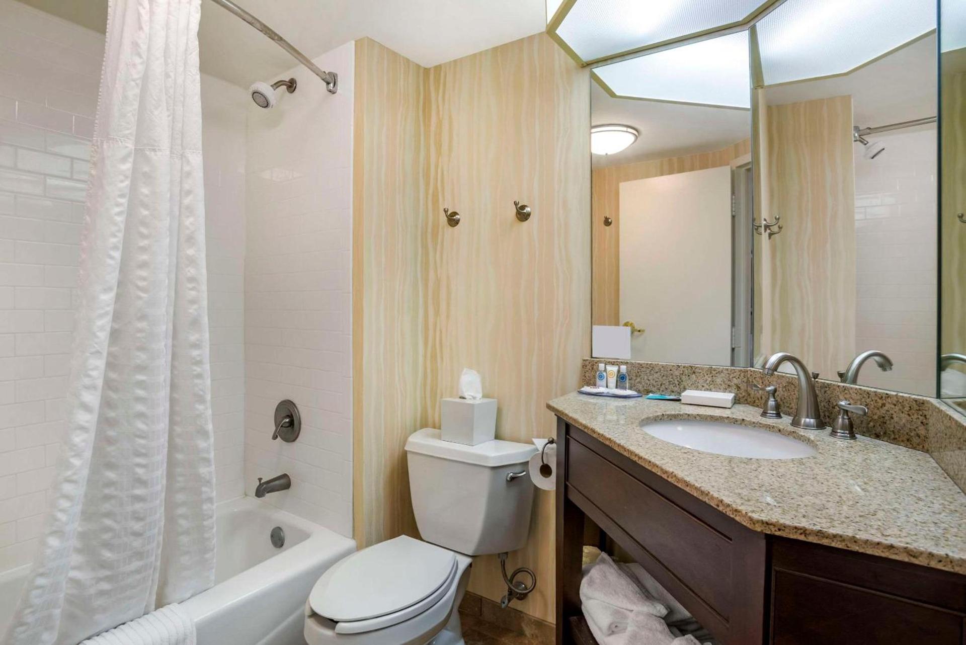 Comfort Inn & Suites Newark - Wilmington photo 14