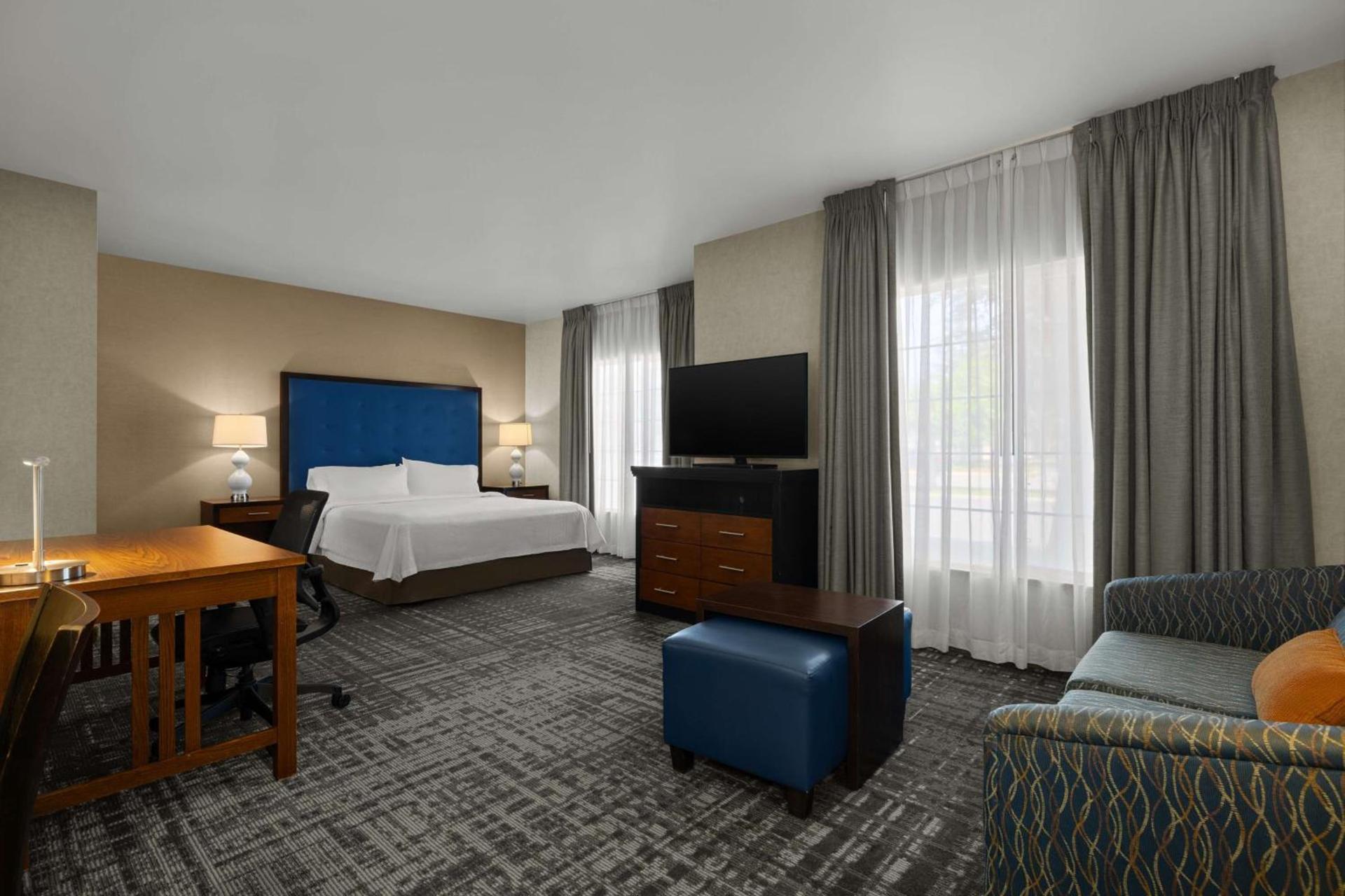 Homewood Suites Bakersfield photo 35