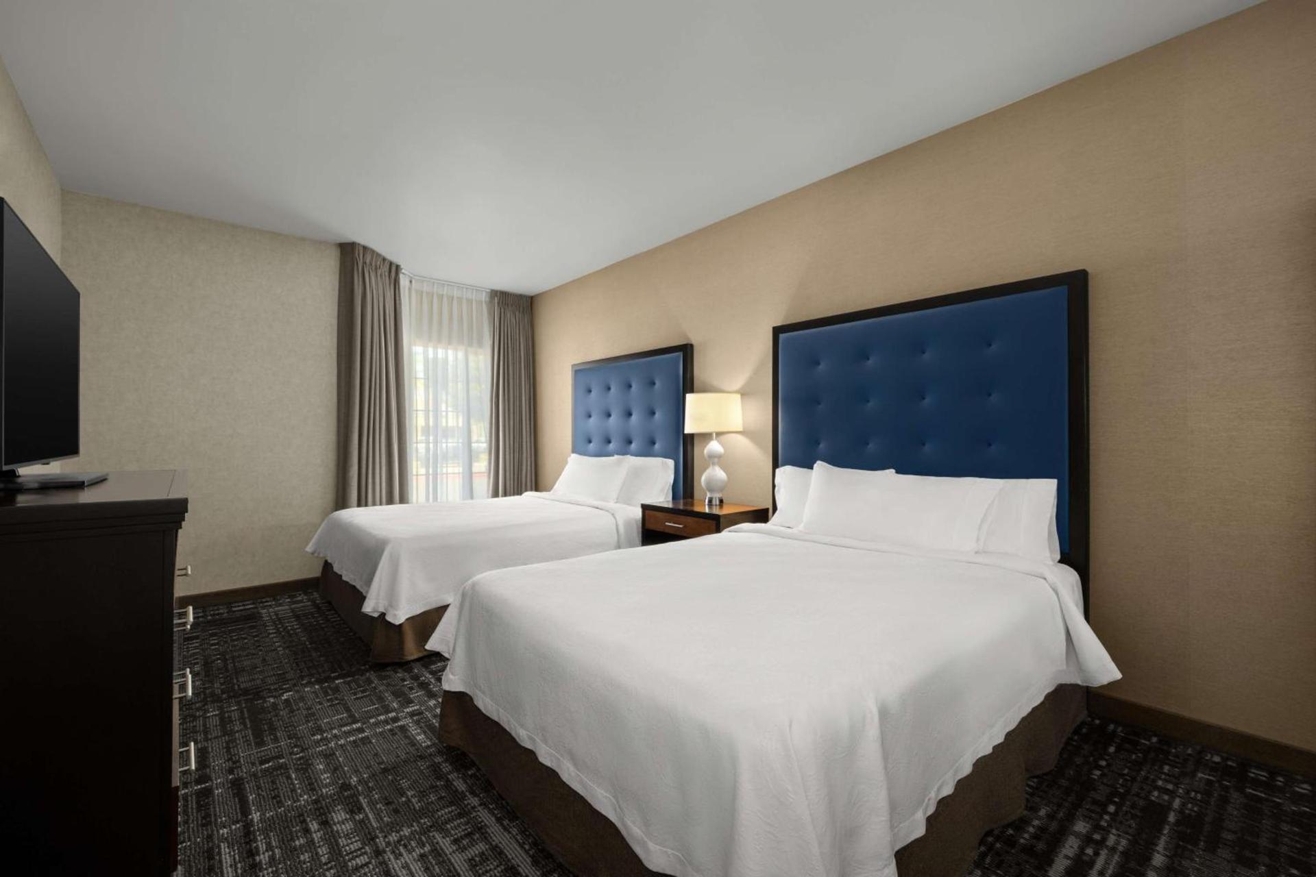 Homewood Suites Bakersfield photo 36