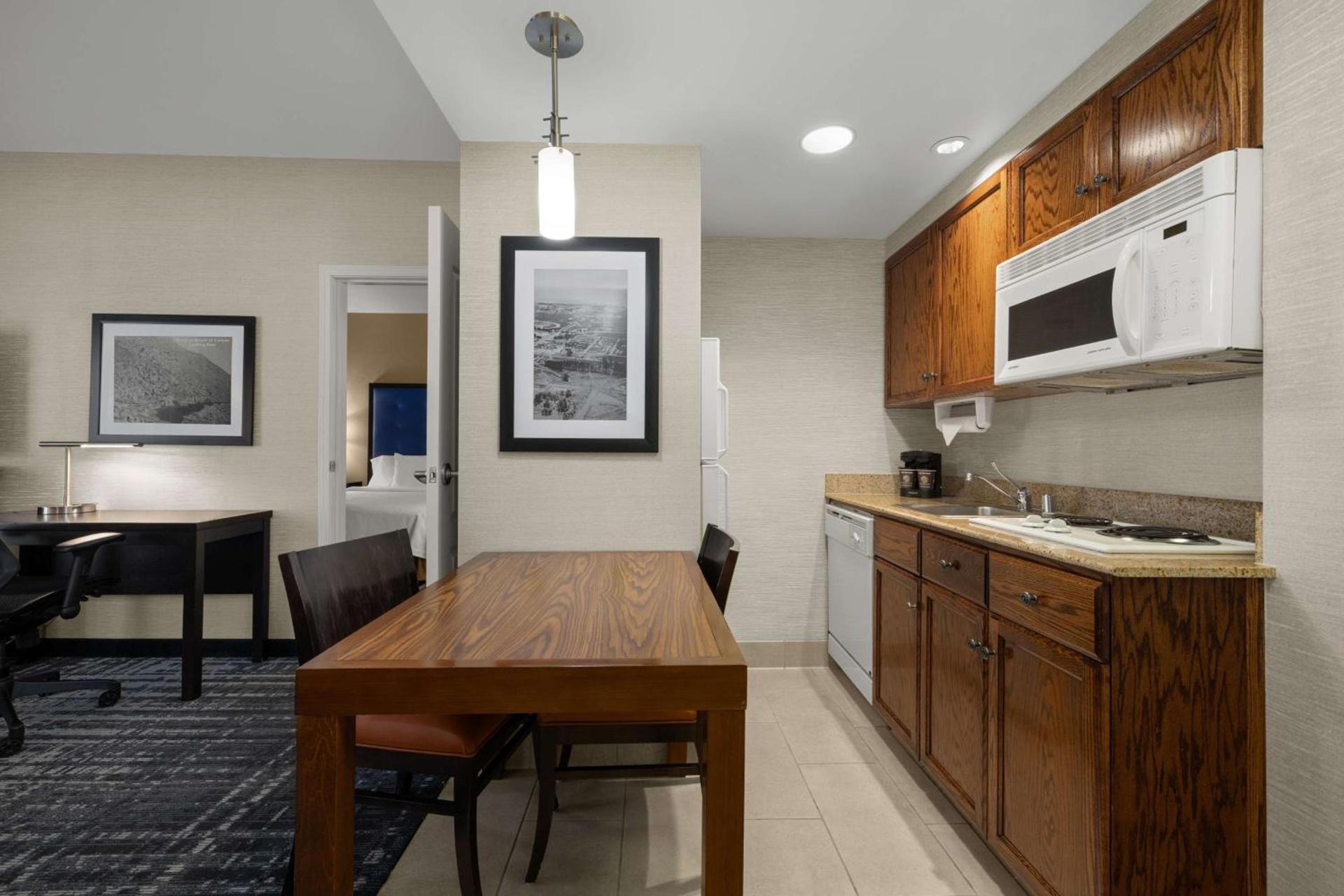 Homewood Suites Bakersfield photo 40