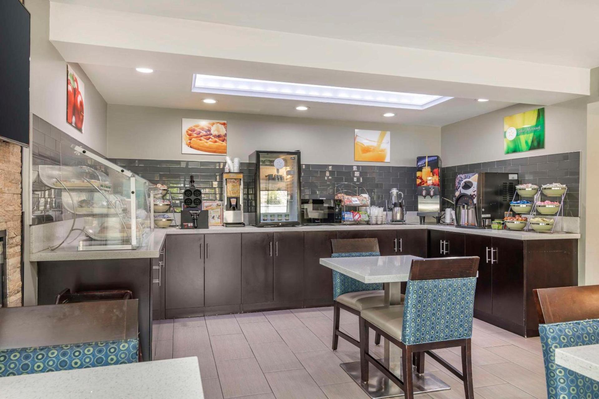 Quality Inn & Suites Athens University Area photo 26