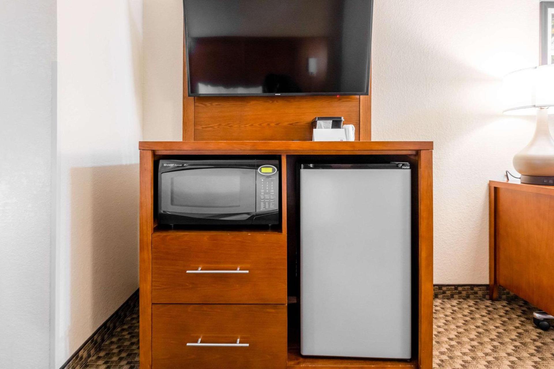 Comfort Suites Troy-I75 photo 18