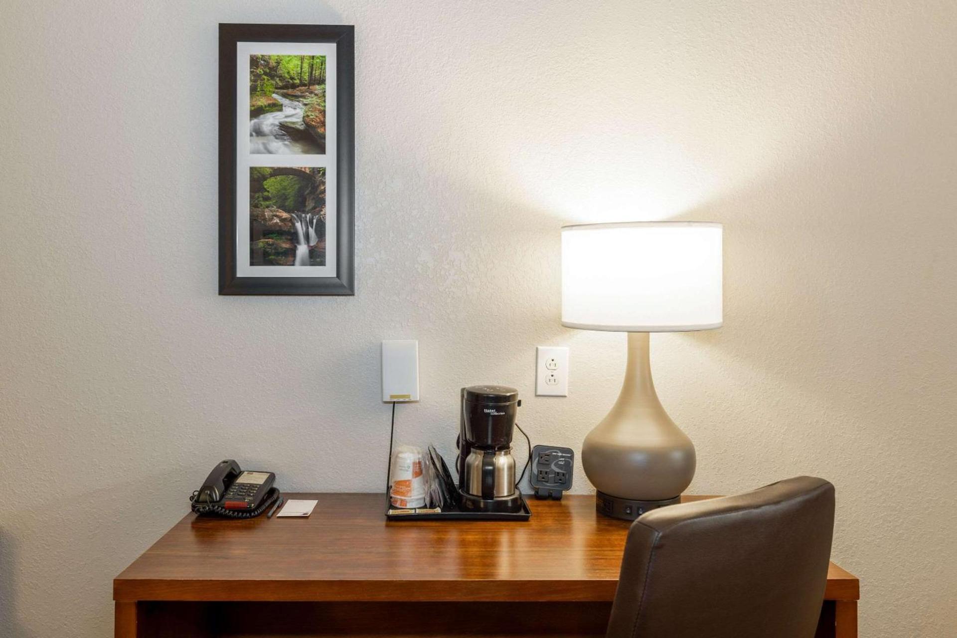 Comfort Suites Troy-I75 photo 17