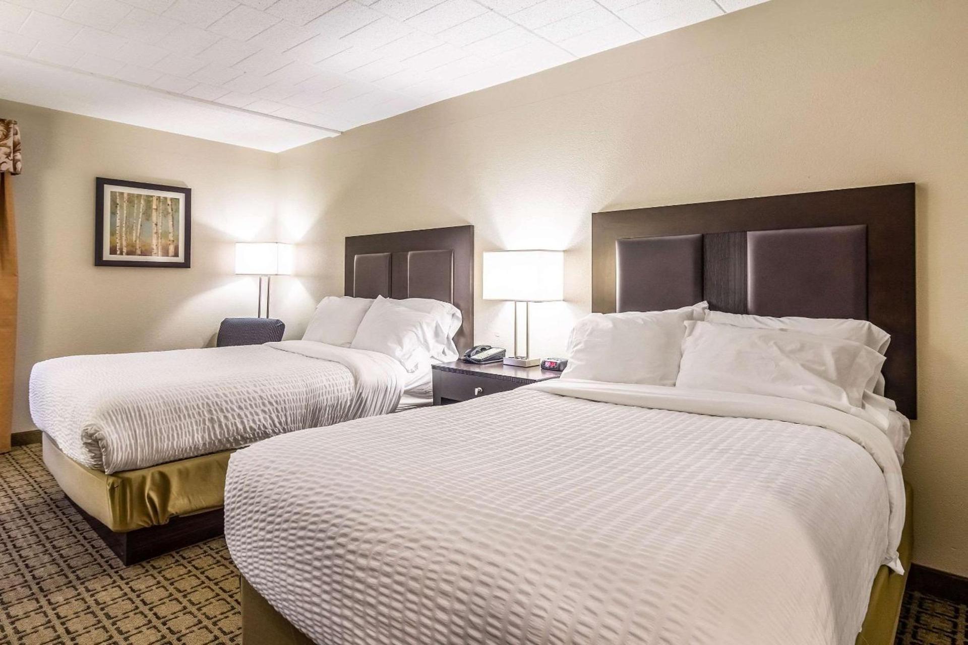 Clarion Inn Cranberry Township photo 6