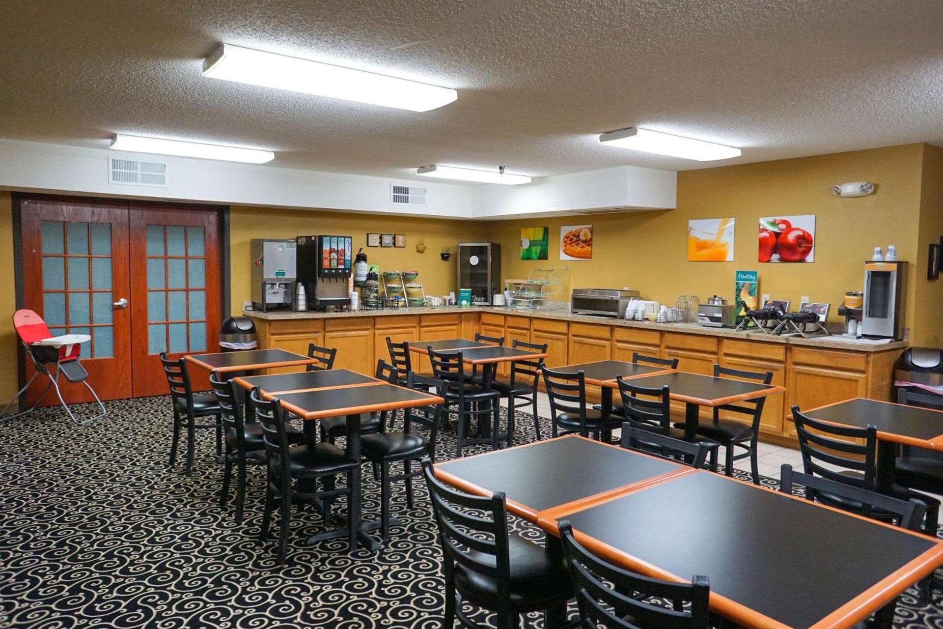 Quality Inn & Suites Watertown near Prairie Lakes Ice Arena photo 62
