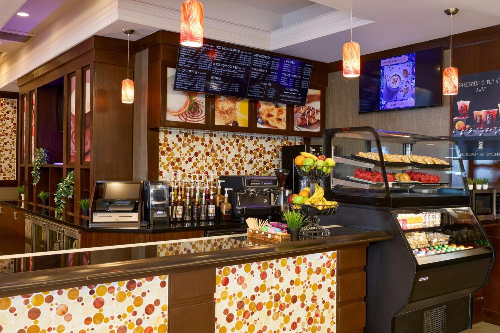 DoubleTree by Hilton Minneapolis Airport, MN photo 14