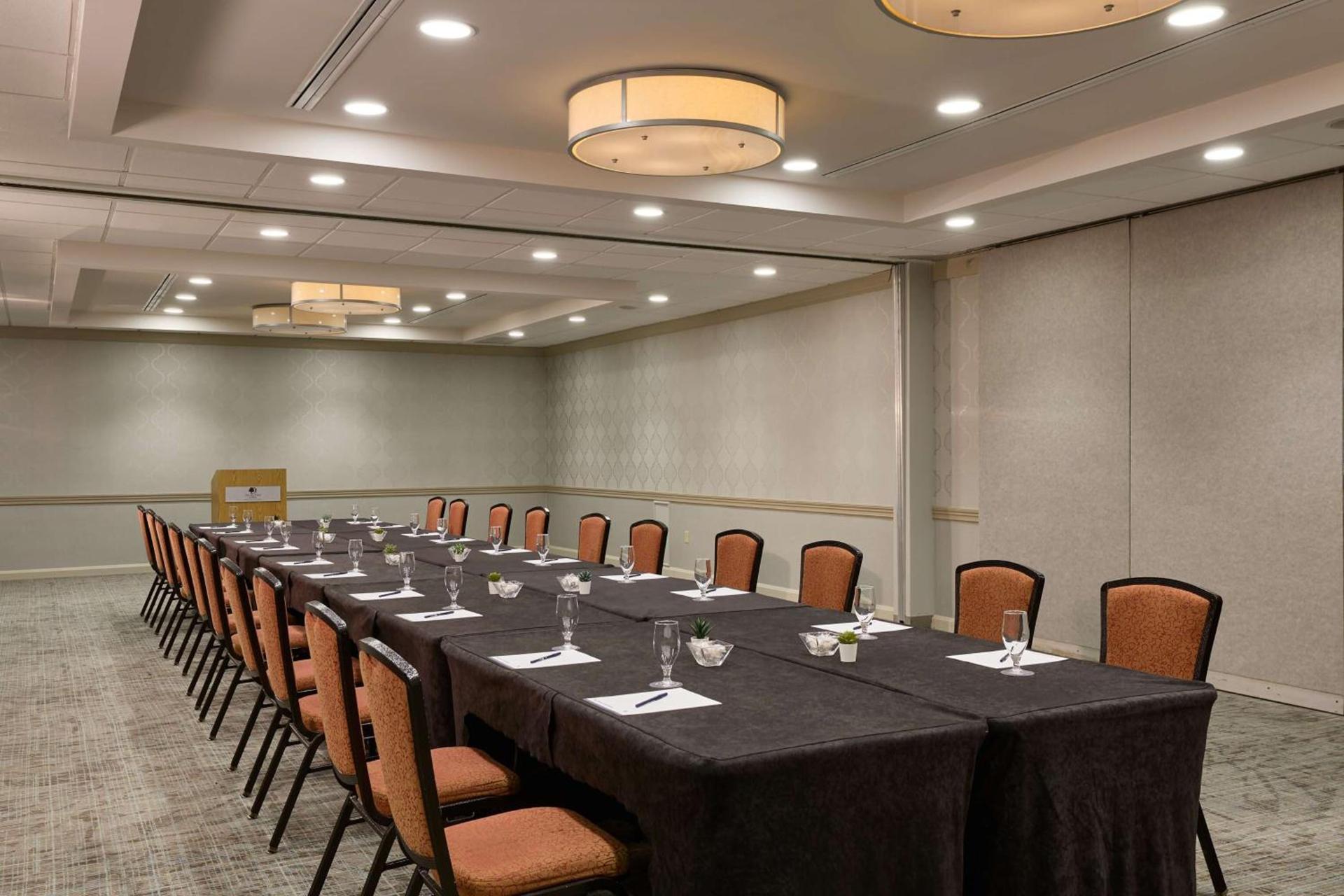 DoubleTree by Hilton Minneapolis Airport, MN photo 38