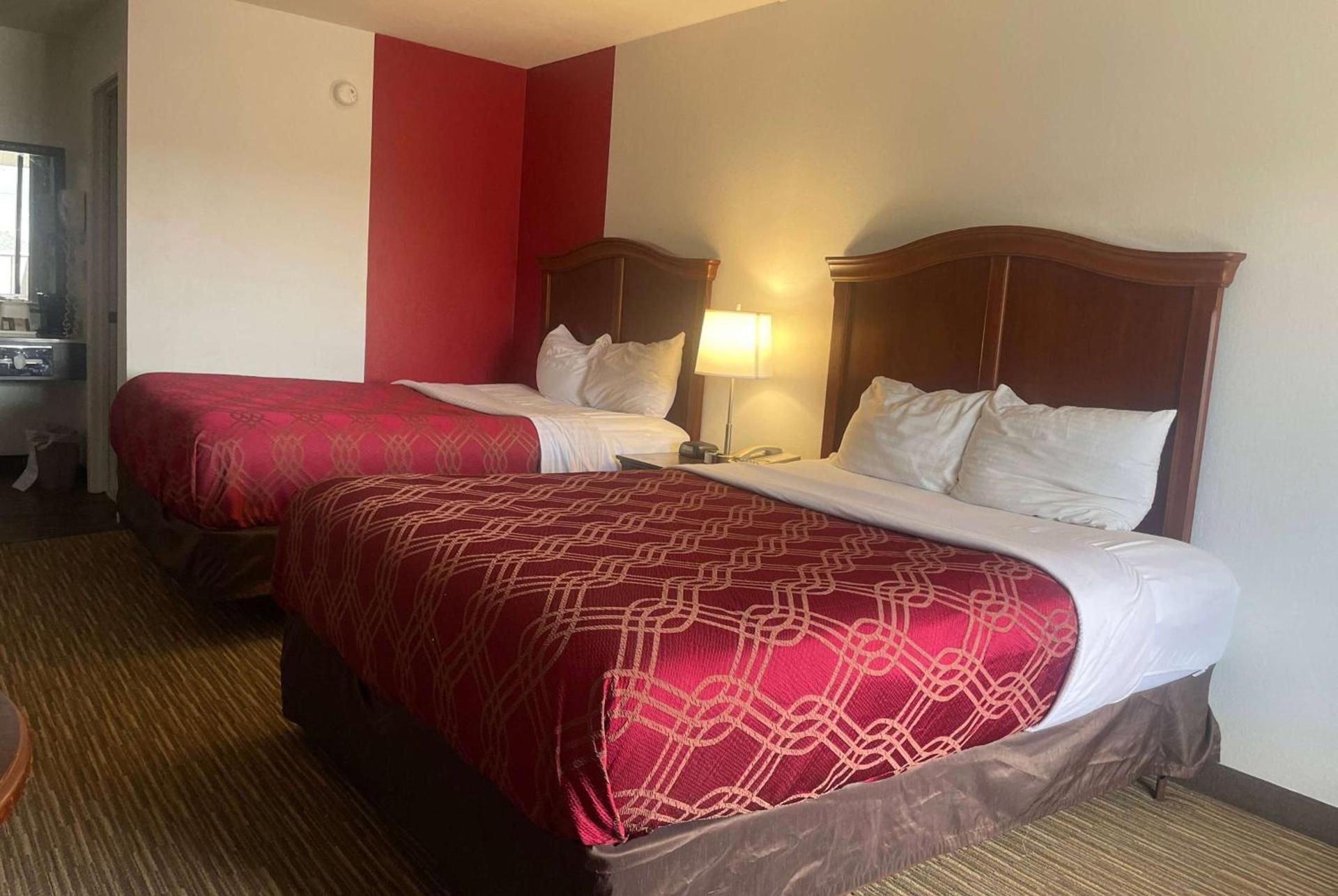 Ramada by Wyndham Branson Theatre District photo 24