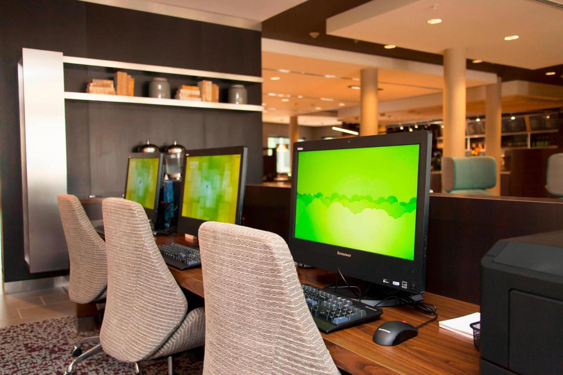 Courtyard by Marriott Houston City Place photo 17